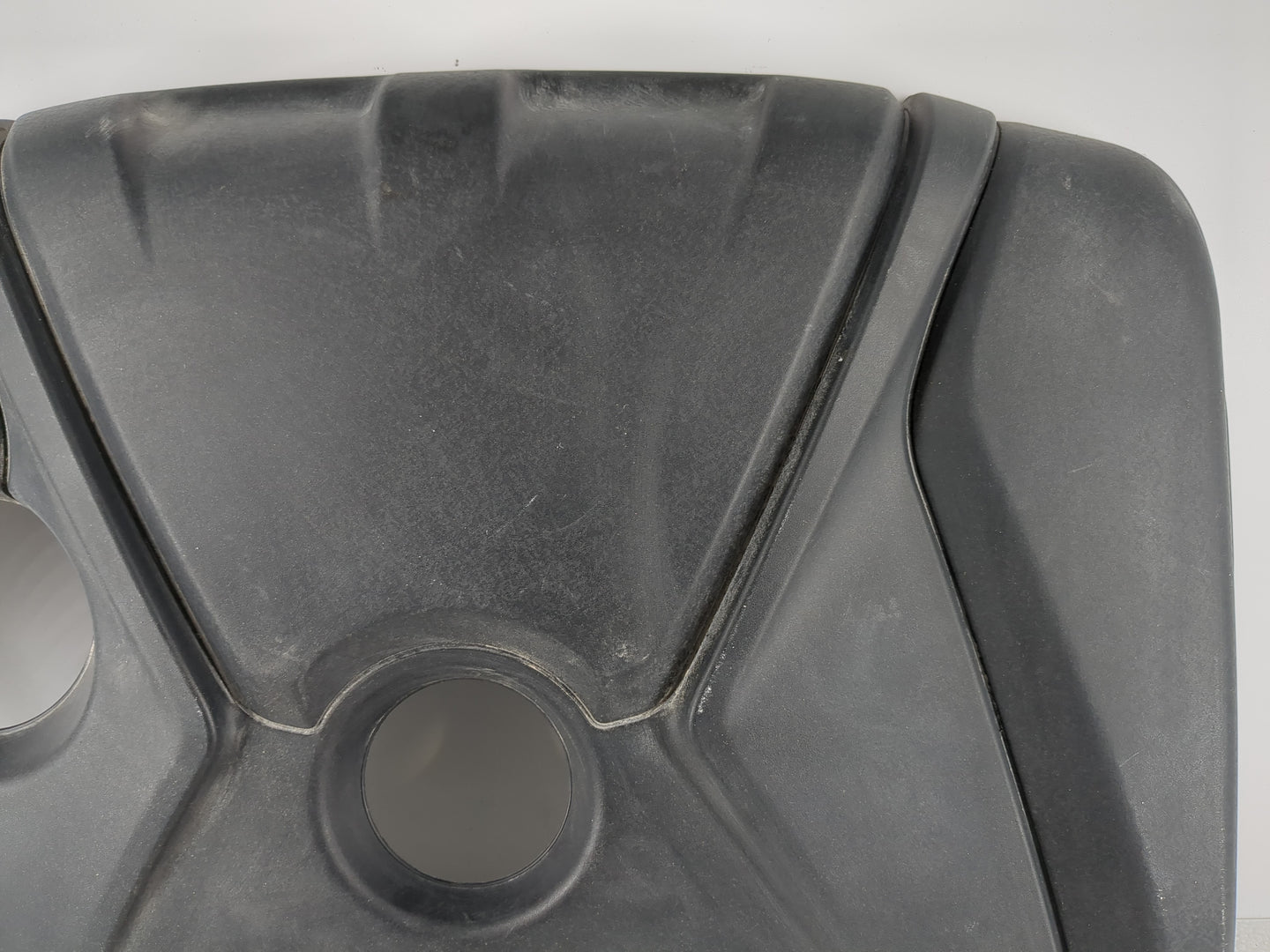 2016 Hyundai Elantra Engine Cover - Oemusedautoparts1.com