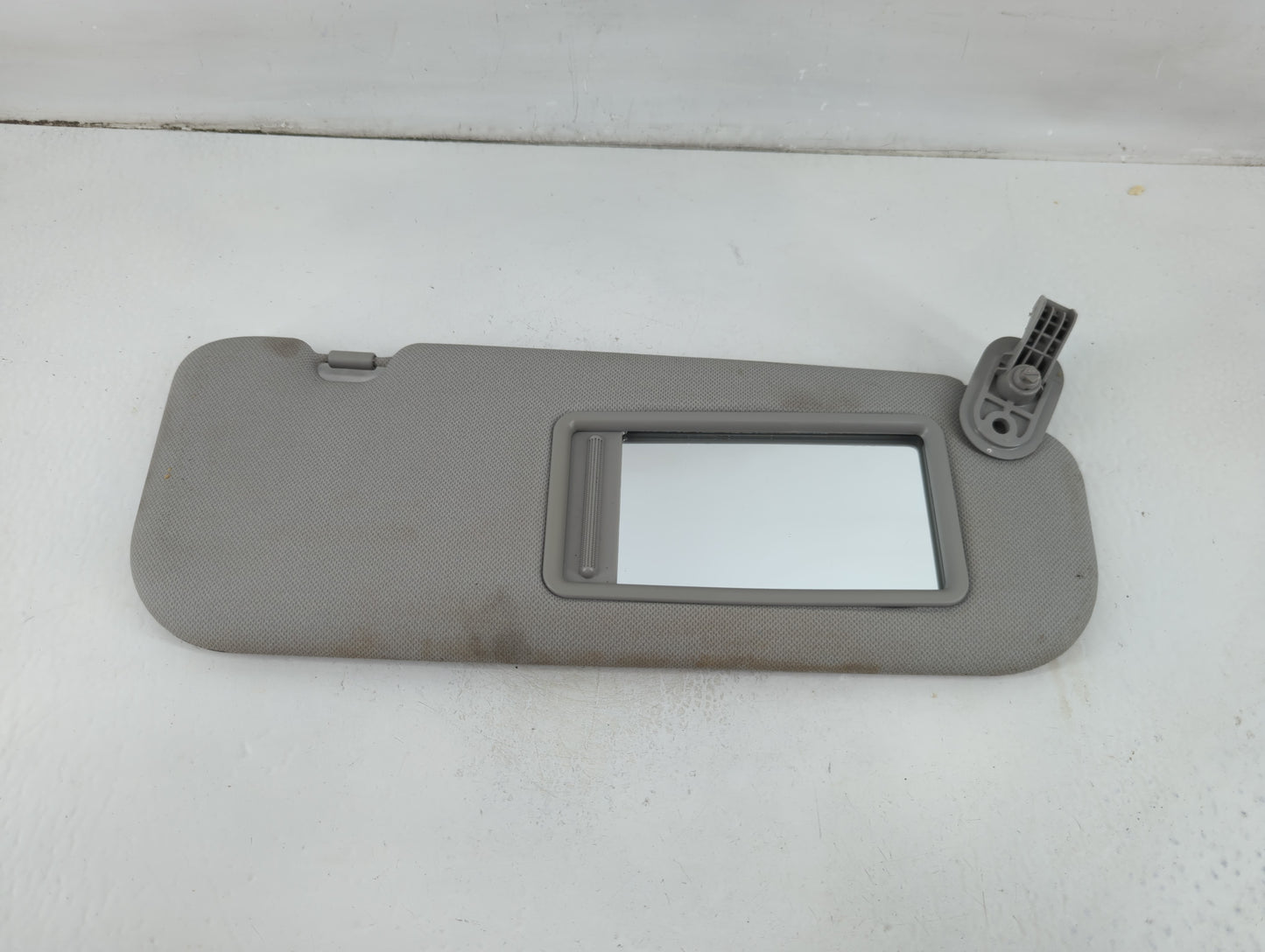 2014-2016 Hyundai Elantra Sun Visor Shade Replacement Passenger Right Mirror Fits Fits 2014 2015 2016 OEM Used Auto Parts - 