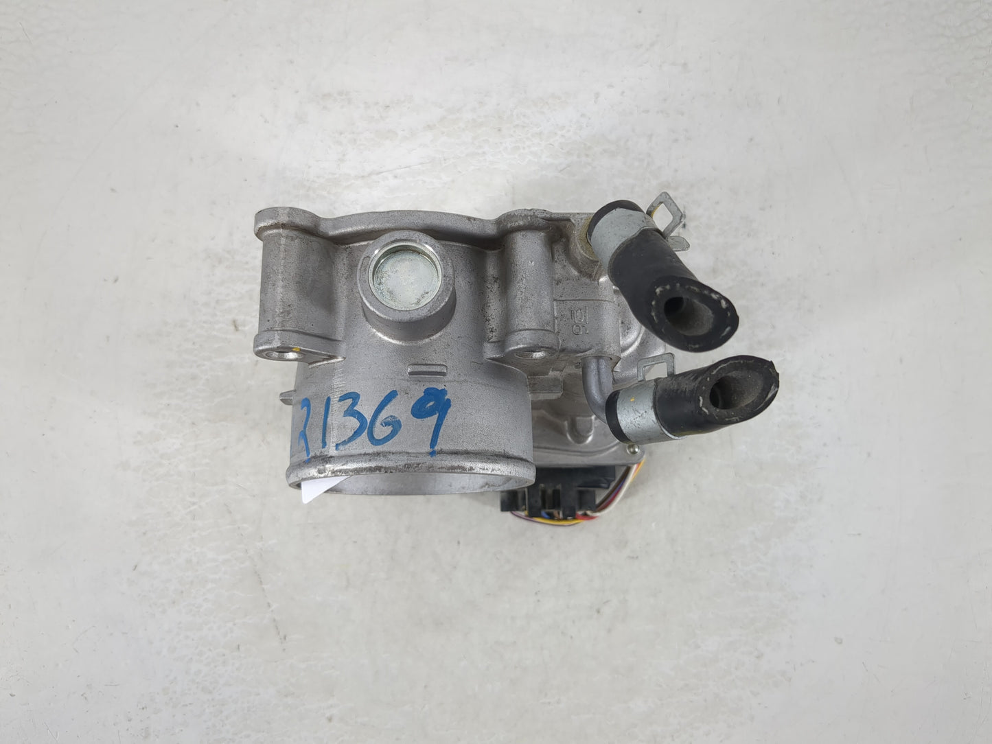 2011-2020 Hyundai Elantra Throttle Body P/N:35100-2E000 Fits Fits 2011 2012 2013 2014 2015 2016 2017 2018 2019 2020 2021 OEM
