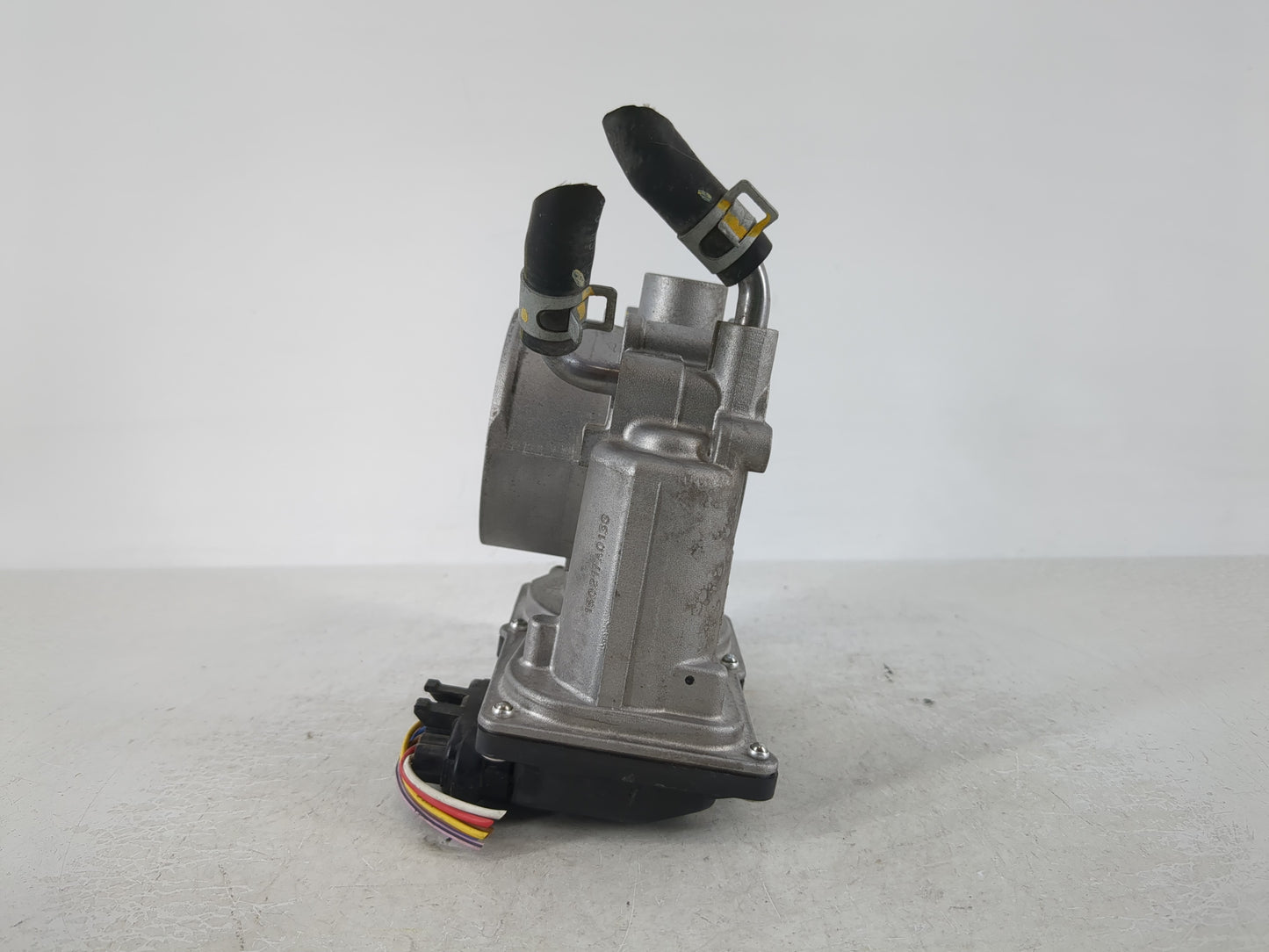 2011-2020 Hyundai Elantra Throttle Body P/N:35100-2E000 Fits Fits 2011 2012 2013 2014 2015 2016 2017 2018 2019 2020 2021 OEM