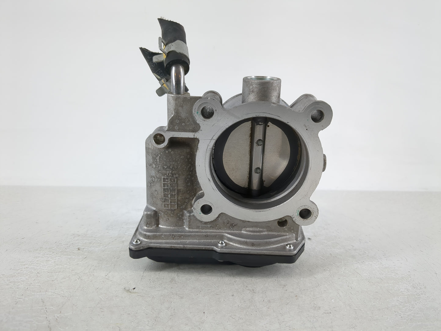 2011-2020 Hyundai Elantra Throttle Body P/N:35100-2E000 Fits Fits 2011 2012 2013 2014 2015 2016 2017 2018 2019 2020 2021 OEM