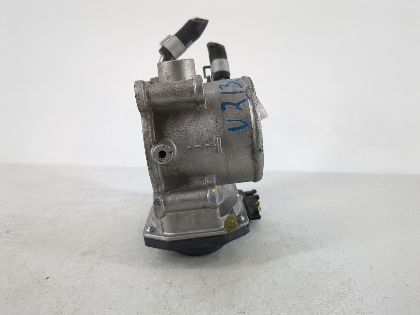 2011-2020 Hyundai Elantra Throttle Body P/N:35100-2E000 Fits Fits 2011 2012 2013 2014 2015 2016 2017 2018 2019 2020 2021 OEM
