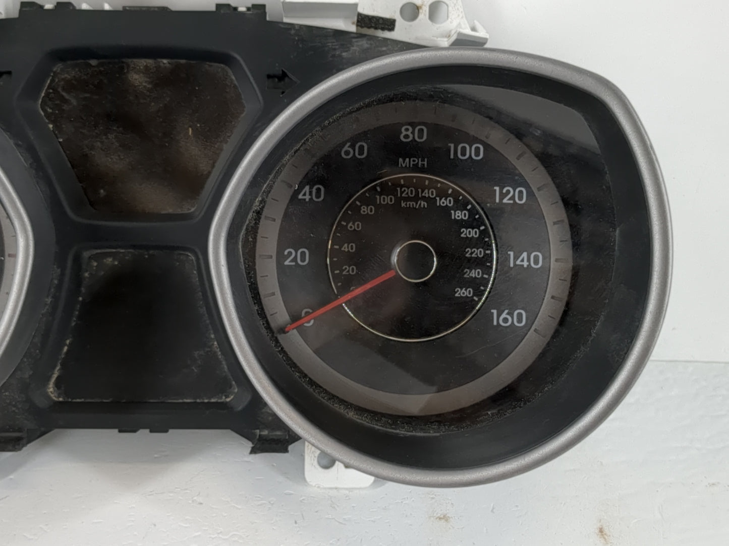 2016-2017 Hyundai Elantra Instrument Cluster Speedometer Gauges P/N:11002-798800H 94004-3X210 Fits Fits 2016 2017 OEM Used A