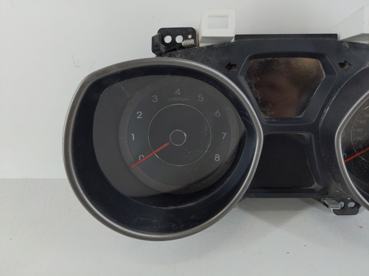2016-2017 Hyundai Elantra Instrument Cluster Speedometer Gauges P/N:94004-3Y010 Fits Fits 2016 2017 OEM Used Auto Parts - Oe