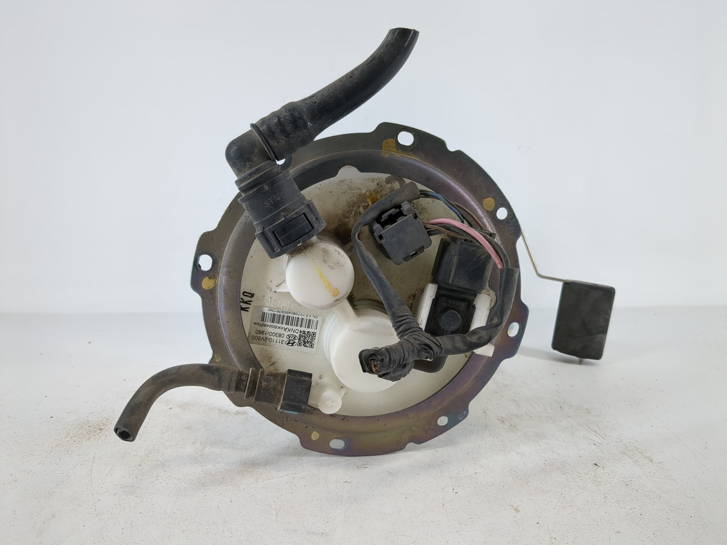 2014-2016 Hyundai Elantra Electrical Gas Fuel Pump Assembly - Oemusedautoparts1.com