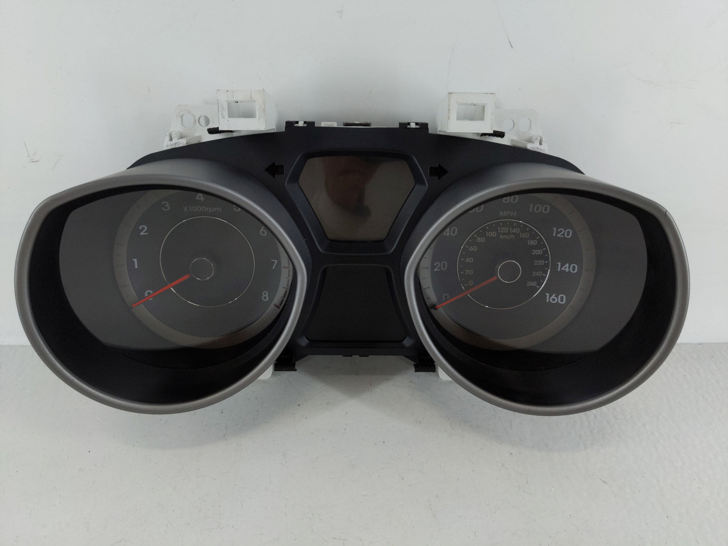 2014-2016 Hyundai Elantra Instrument Cluster Speedometer Gauges P/N:94004-3X210 Fits Fits 2014 2015 2016 OEM Used Auto Parts