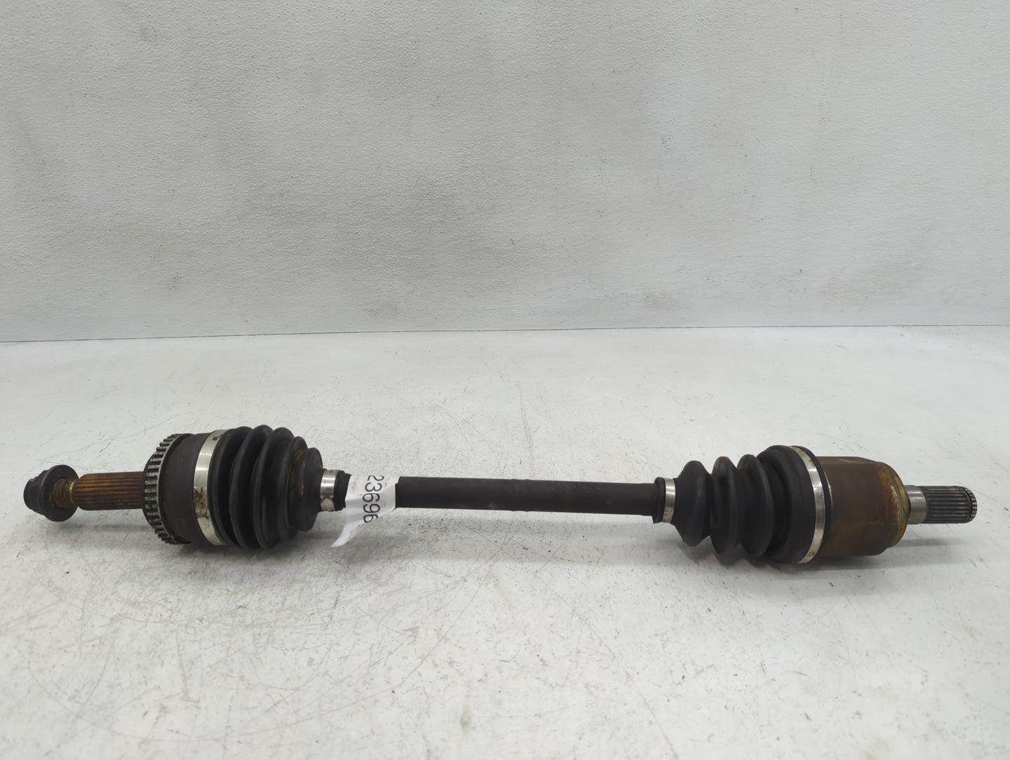 2011-2016 Hyundai Elantra Axle Shaft Front Driver Cv C/v - Oemusedautoparts1.com