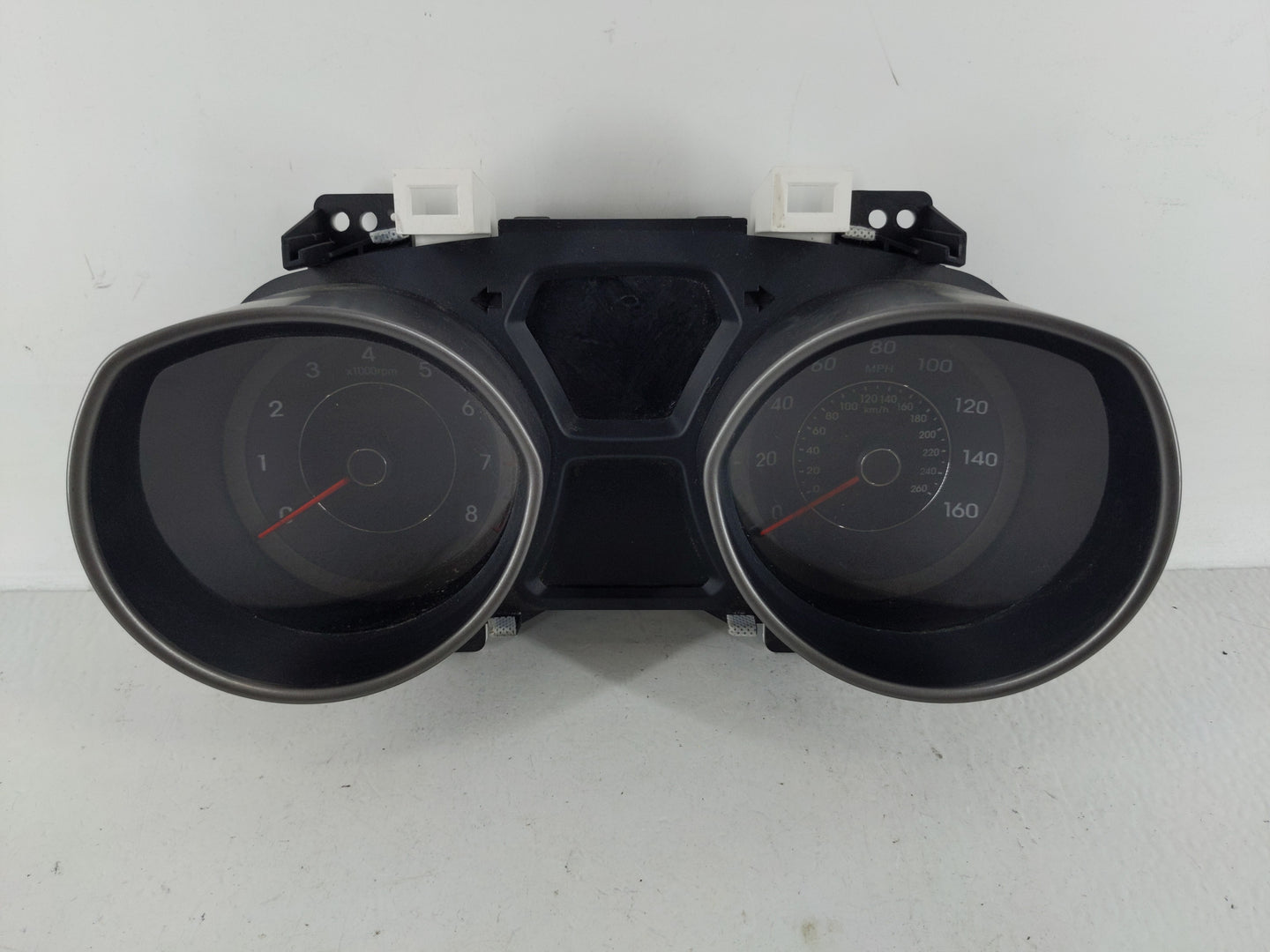 2014-2016 Hyundai Elantra Instrument Cluster Speedometer Gauges P/N:94004-3Y010 Fits Fits 2014 2015 2016 OEM Used Auto Parts