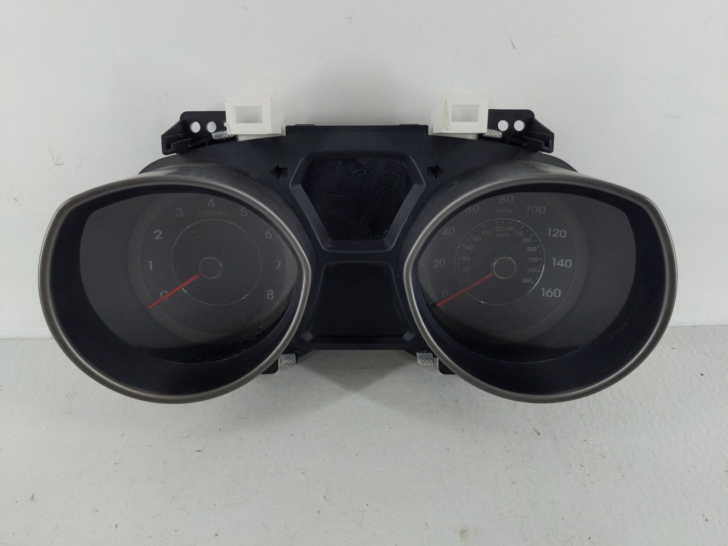 2014-2016 Hyundai Elantra Instrument Cluster Speedometer Gauges P/N:94004-3Y010 Fits Fits 2014 2015 2016 OEM Used Auto Parts