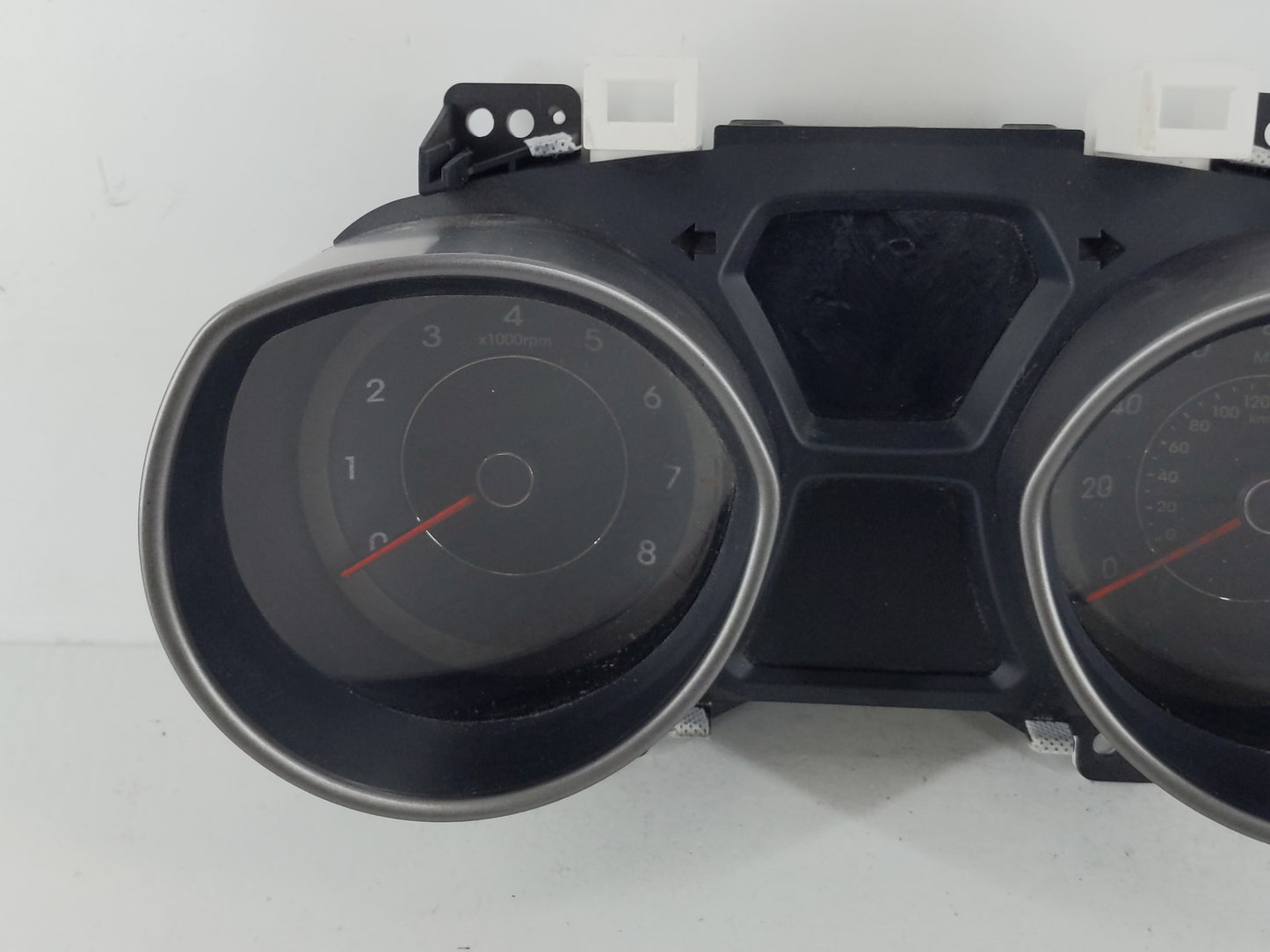 2014-2016 Hyundai Elantra Instrument Cluster Speedometer Gauges P/N:94004-3Y010 Fits Fits 2014 2015 2016 OEM Used Auto Parts