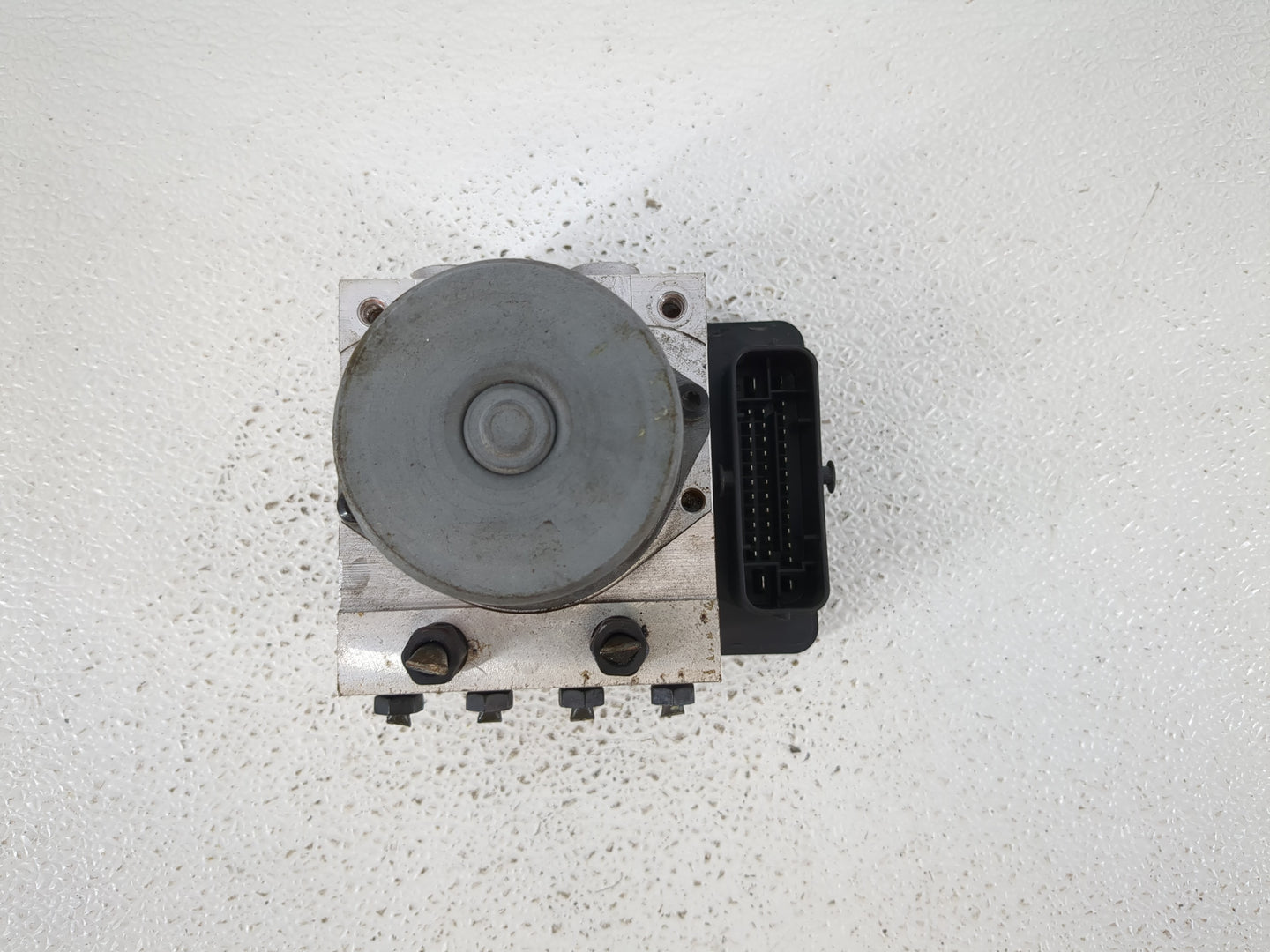 2016-2017 Hyundai Elantra ABS Pump Control Module Replacement P/N:58920-05230 Fits Fits 2016 2017 OEM Used Auto Parts - Oemu