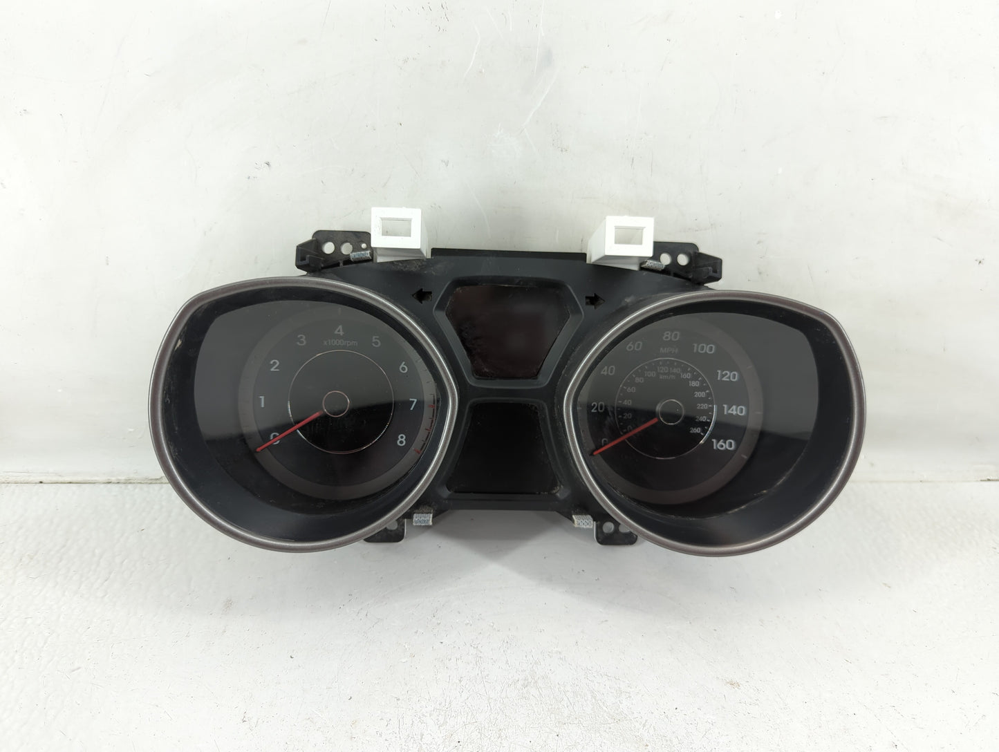 2016-2017 Hyundai Elantra Instrument Cluster Speedometer Gauges P/N:94004-3Y010 Fits Fits 2016 2017 OEM Used Auto Parts - Oe