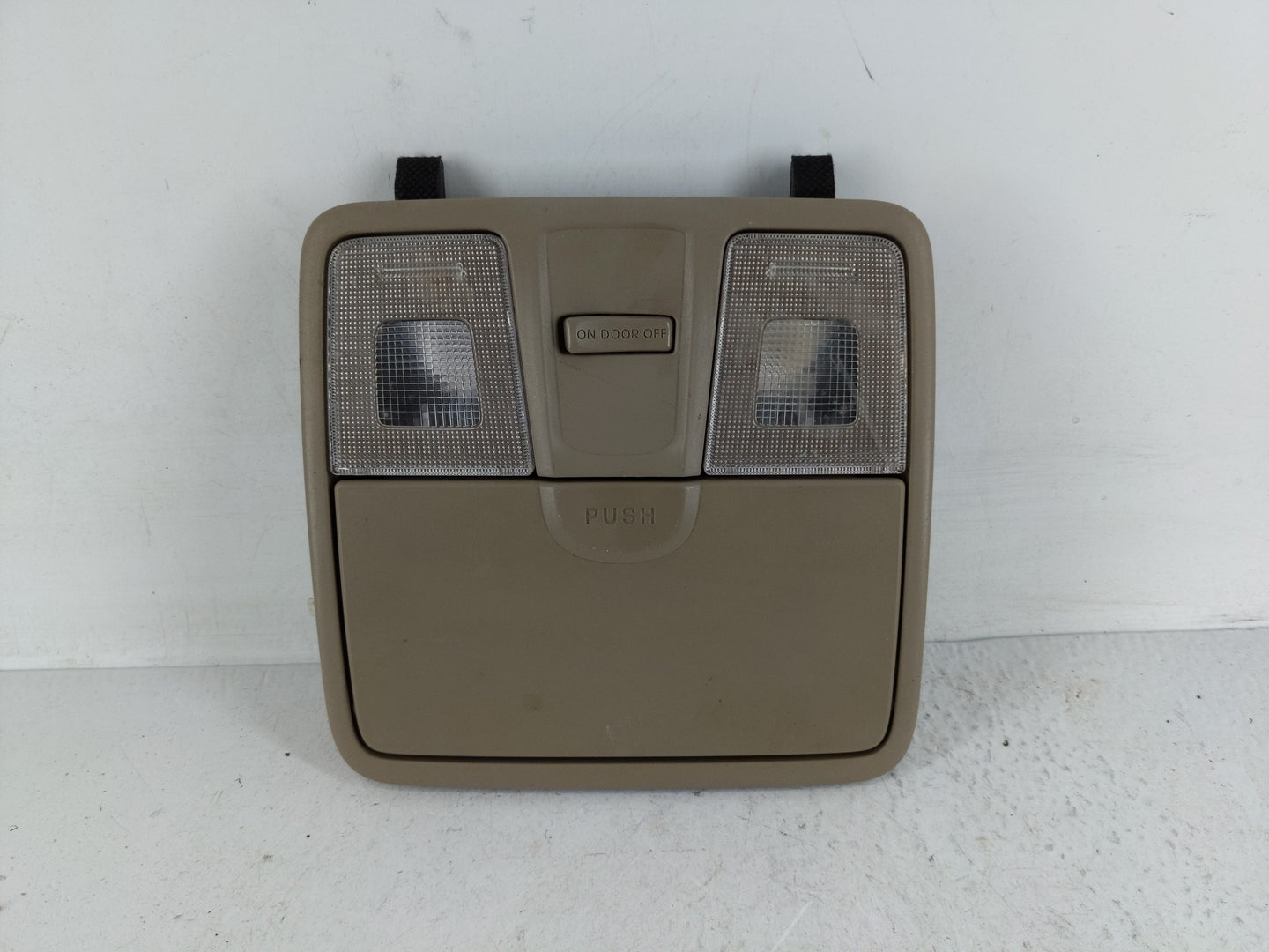 2016 Hyundai Elantra Overhead Roof Console - Oemusedautoparts1.com