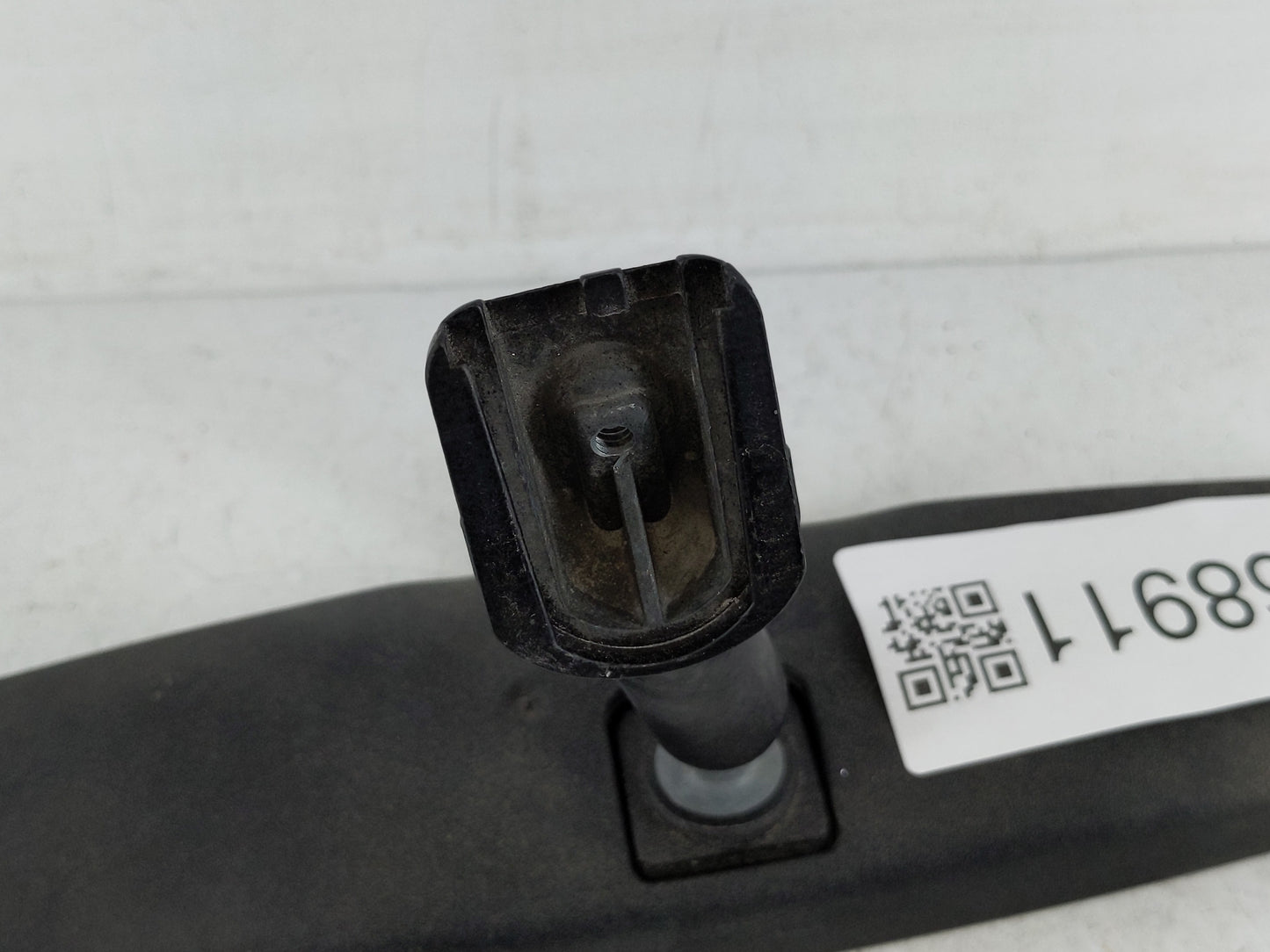 2013-2020 Hyundai Elantra Interior Rear View Mirror Replacement OEM P/N:E8011083 Fits OEM Used Auto Parts - Oemusedautoparts