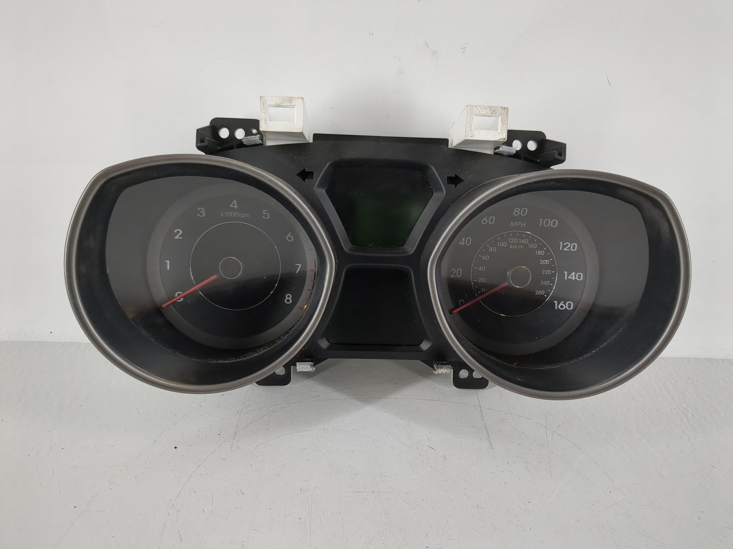 2014-2016 Hyundai Elantra Instrument Cluster Speedometer Gauges P/N:94004-3Y010 34004-3Y010, 94004-3X210 Fits Fits 2014 2015