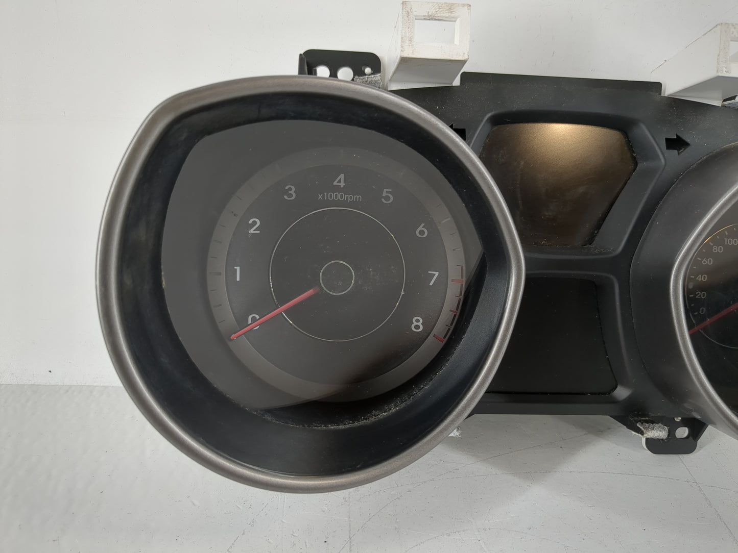 2014-2016 Hyundai Elantra Instrument Cluster Speedometer Gauges P/N:94004-3Y010 34004-3Y010, 94004-3X210 Fits Fits 2014 2015