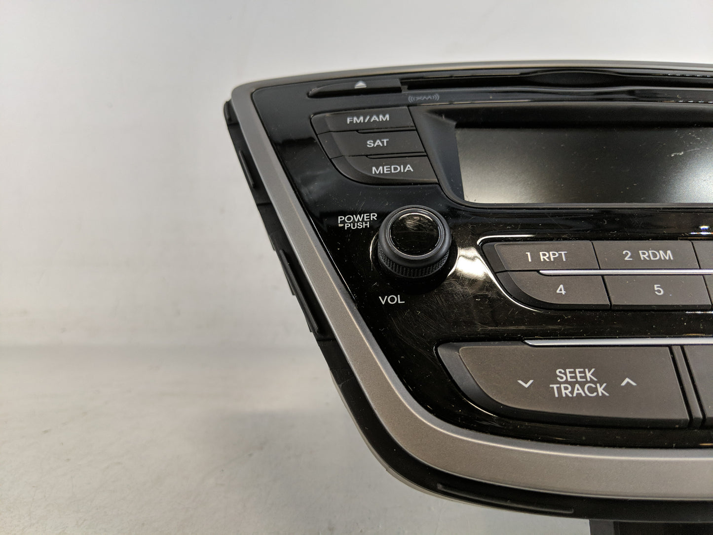 2014-2016 Hyundai Elantra Radio AM FM Cd Player Receiver Replacement P/N:96170-3X156GU Fits Fits 2014 2015 2016 OEM Used Aut