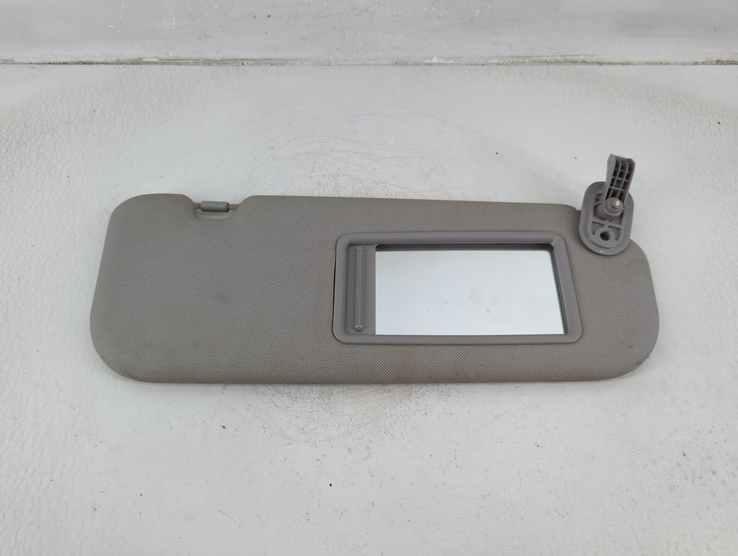 2014-2016 Hyundai Elantra Sun Visor Shade Replacement Passenger Right Mirror Fits Fits 2014 2015 2016 OEM Used Auto Parts - 