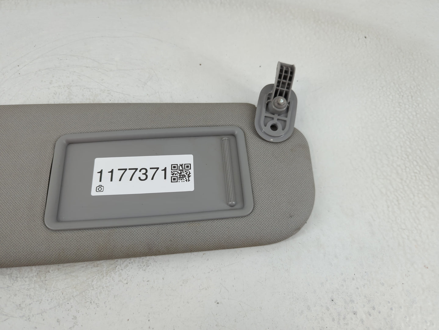 2014-2016 Hyundai Elantra Sun Visor Shade Replacement Passenger Right Mirror Fits Fits 2014 2015 2016 OEM Used Auto Parts - 