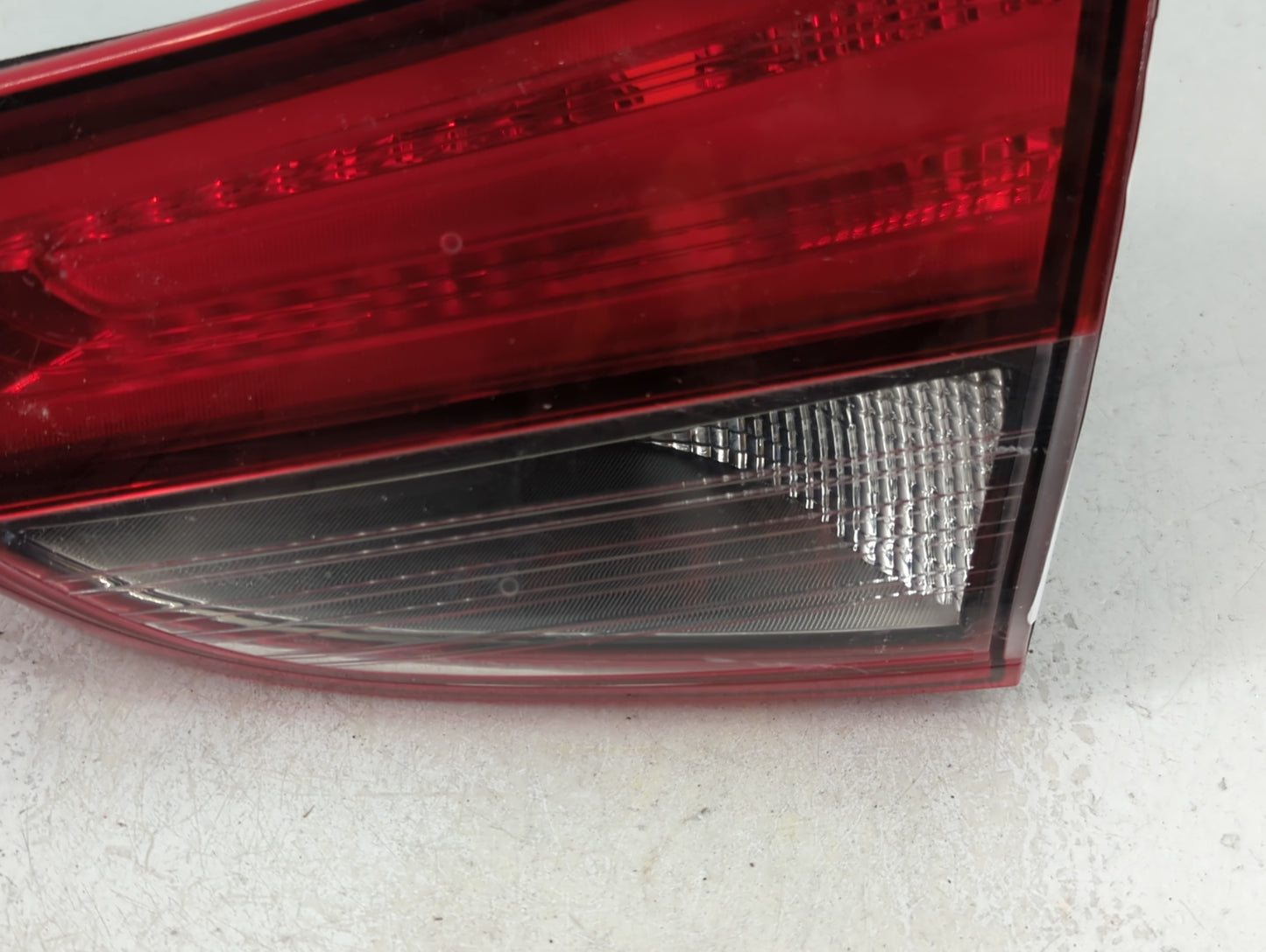 2014-2016 Hyundai Elantra Tail Light Assembly Passenger Right OEM P/N:92404-3Y500 Fits Fits 2014 2015 2016 OEM Used Auto Par