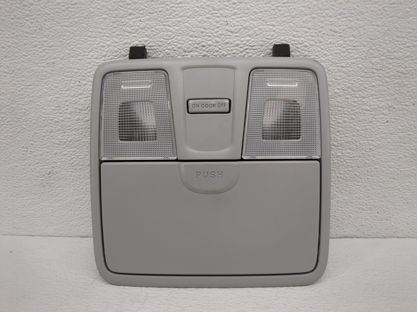 2016 Hyundai Elantra Overhead Roof Console - Oemusedautoparts1.com