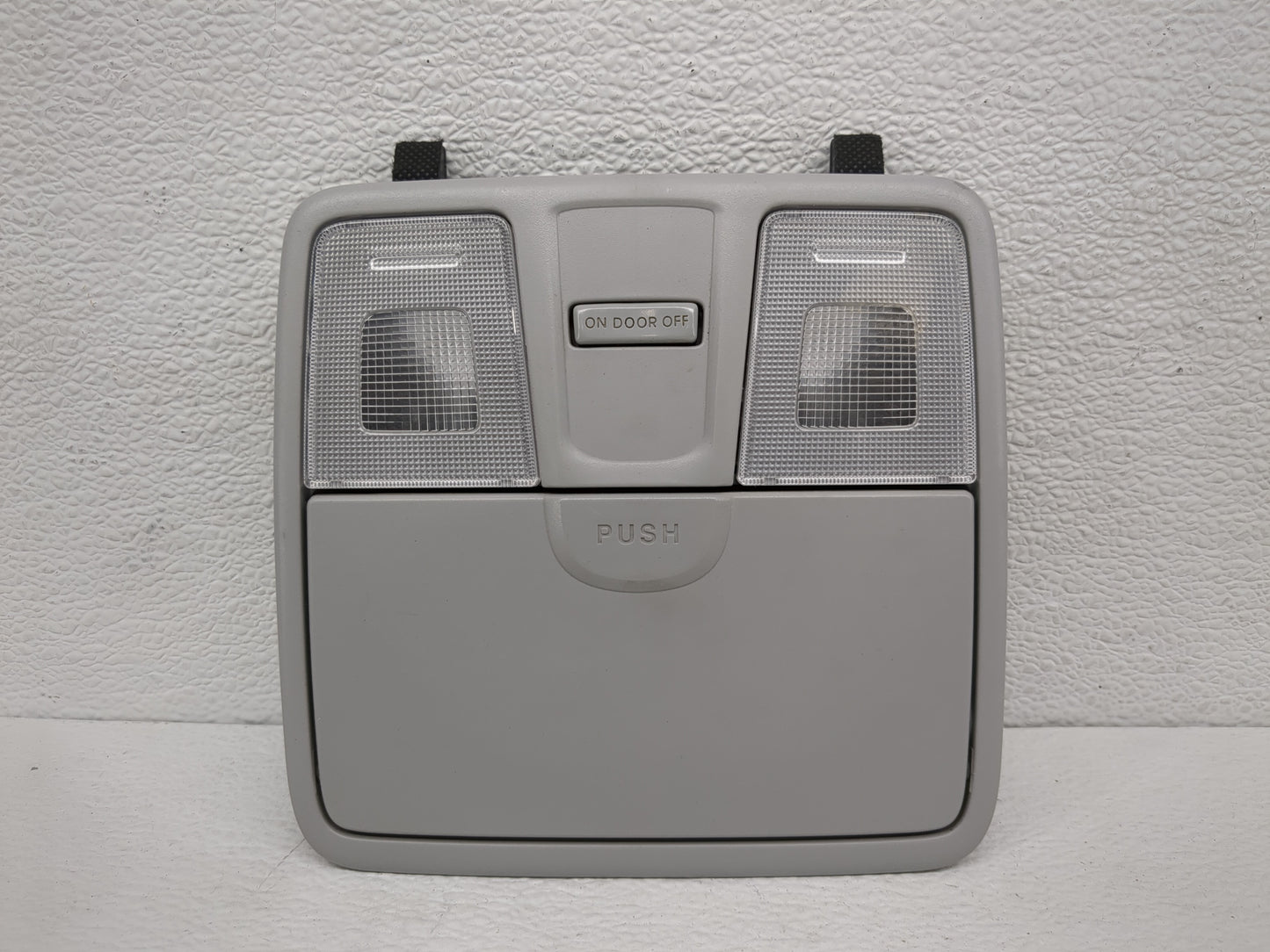 2016 Hyundai Elantra Overhead Roof Console - Oemusedautoparts1.com