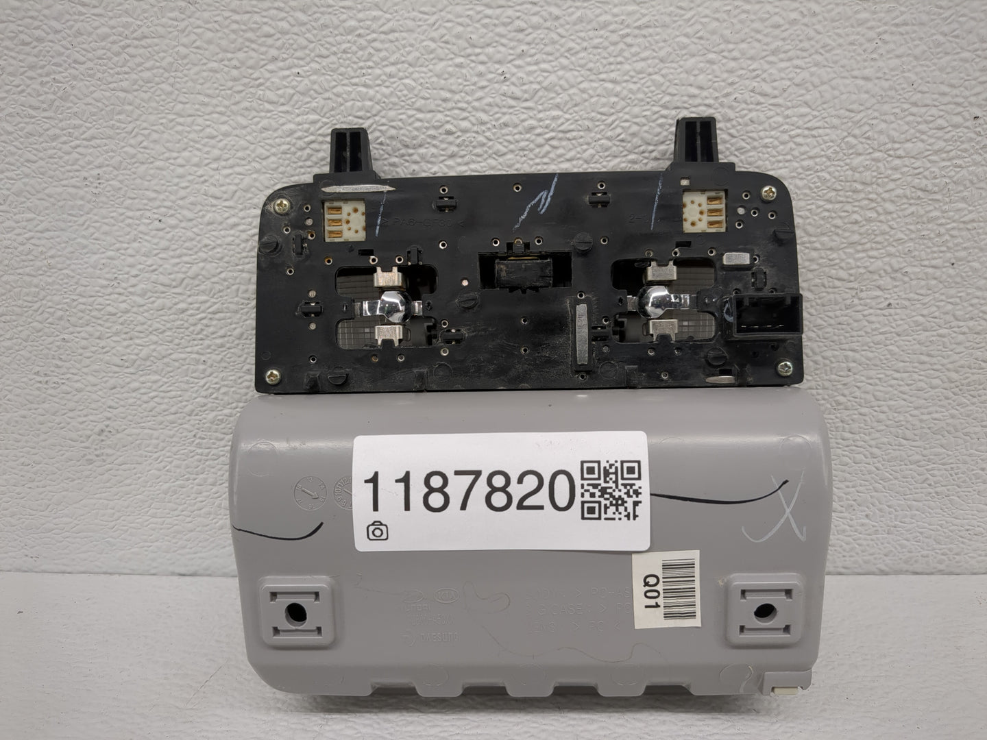 2016 Hyundai Elantra Overhead Roof Console - Oemusedautoparts1.com