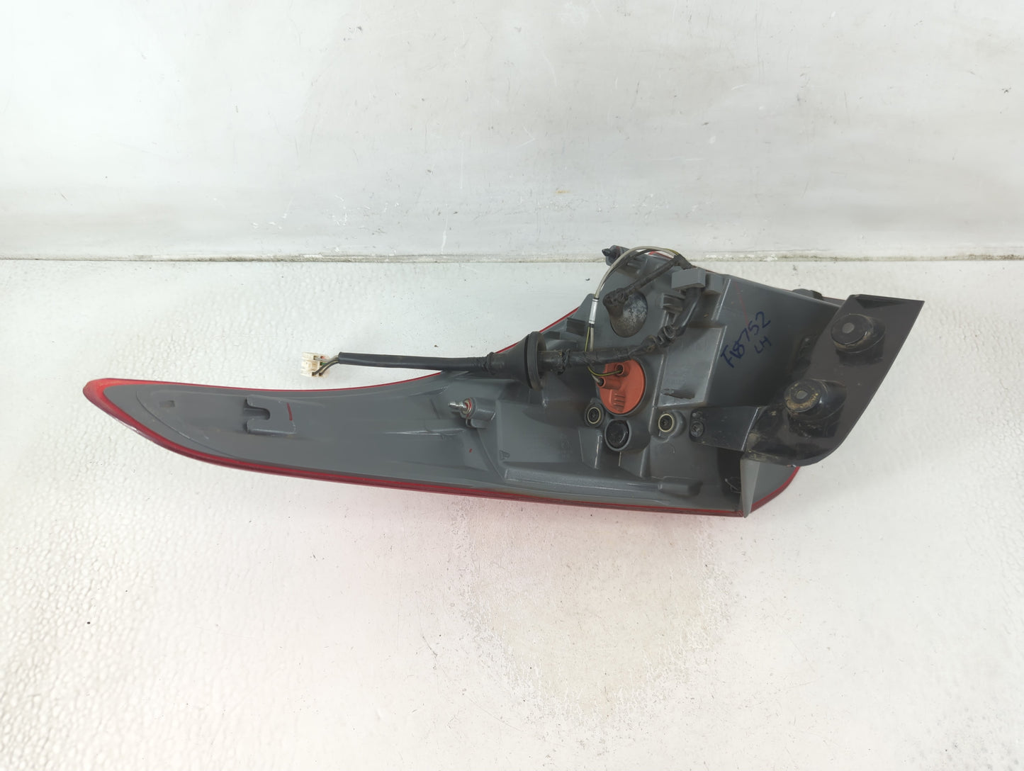 2014-2017 Hyundai Elantra Tail Light Assembly Driver Left OEM Fits Fits 2014 2015 2016 2017 OEM Used Auto Parts - Oemusedaut