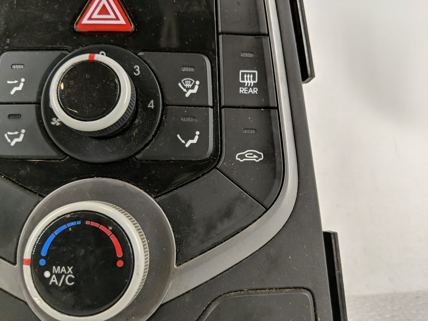 2014-2016 Hyundai Elantra Climate Control Module Temperature AC/Heater Replacement P/N:97250-3XCC1 Fits Fits 2014 2015 2016 