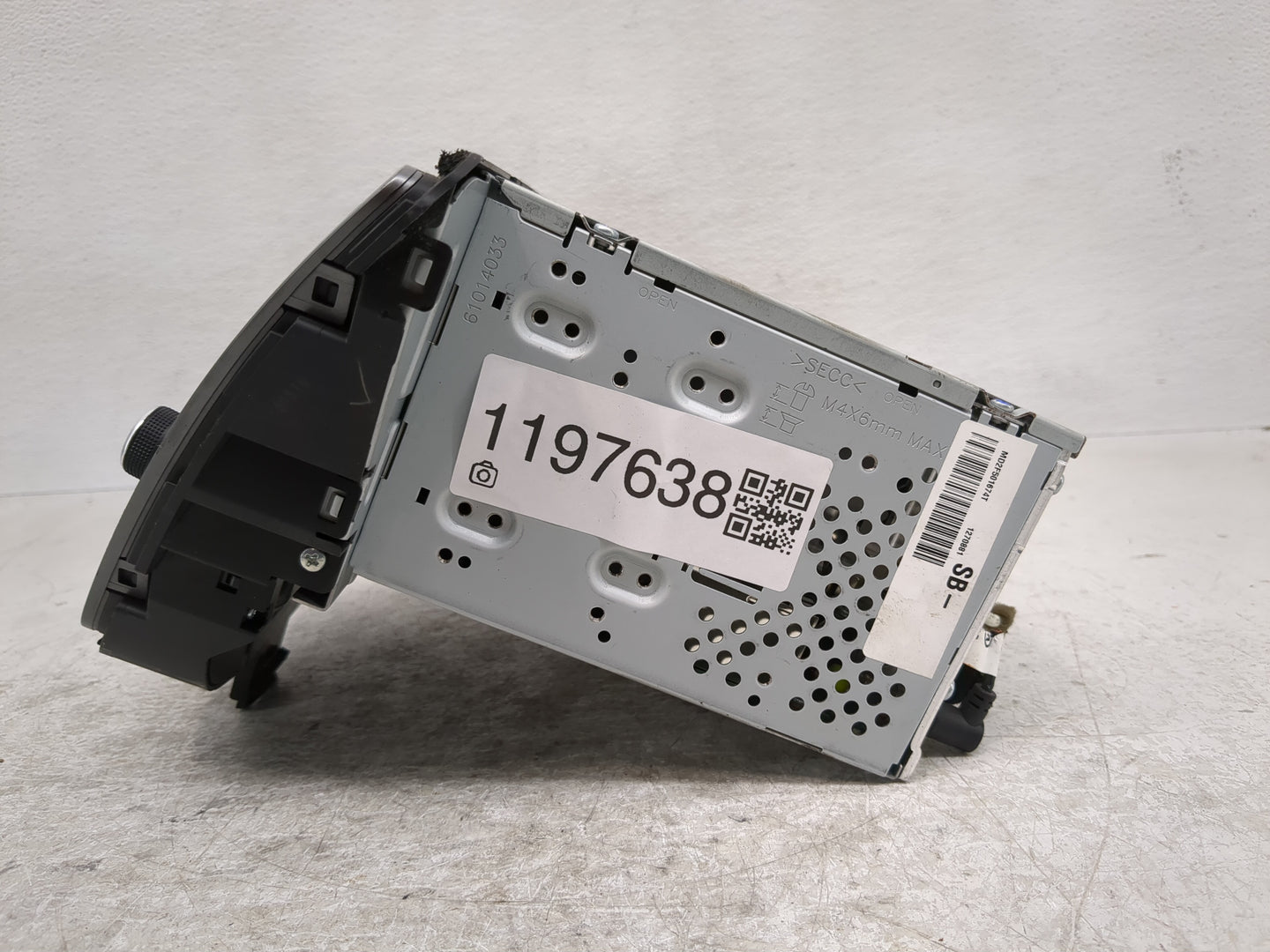 2014-2016 Hyundai Elantra Radio AM FM Cd Player Receiver Replacement P/N:96180-3X165GU Fits Fits 2014 2015 2016 OEM Used Aut