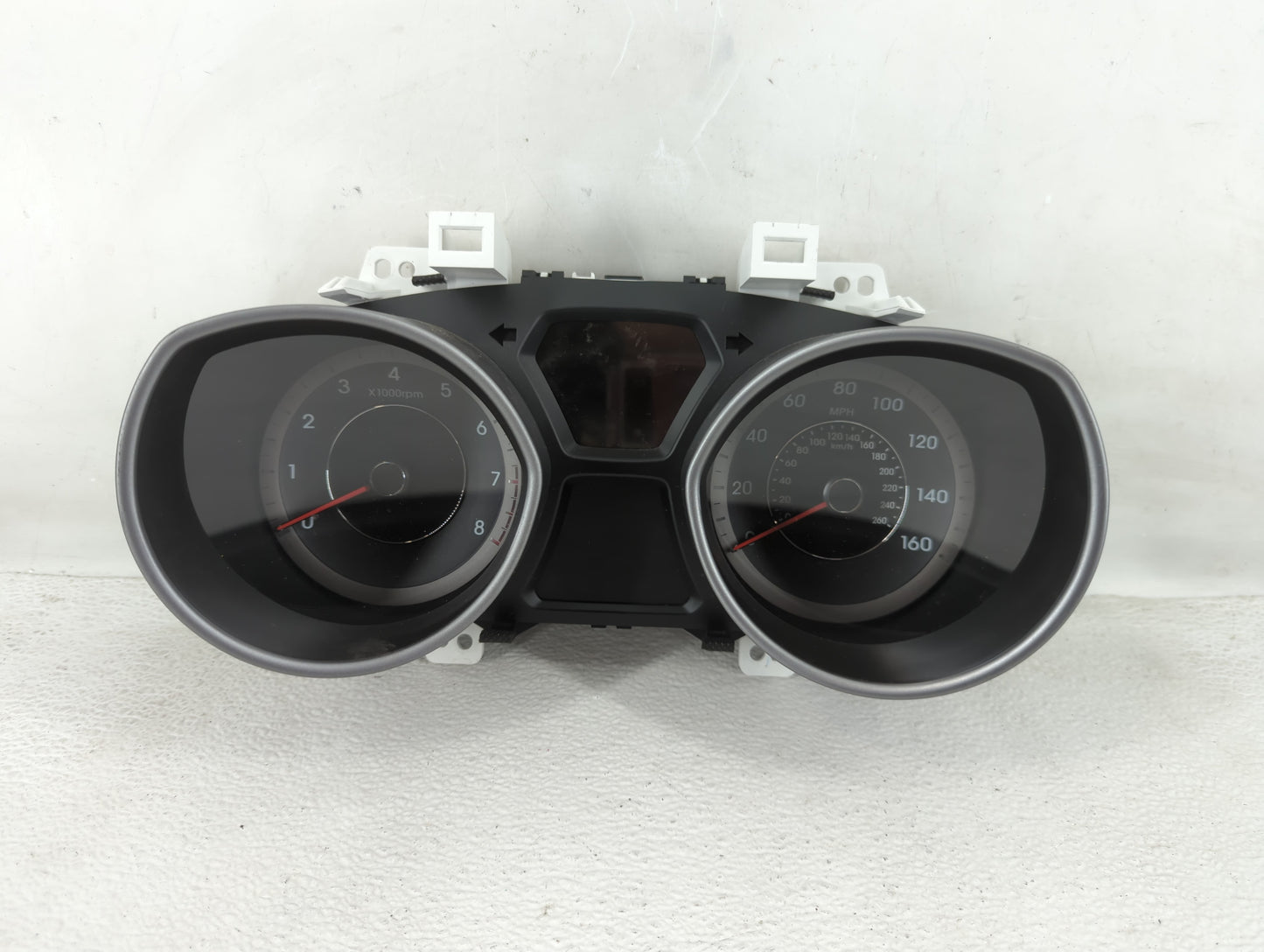 2014-2016 Hyundai Elantra Instrument Cluster Speedometer Gauges P/N:94004-3X210 Fits Fits 2014 2015 2016 OEM Used Auto Parts