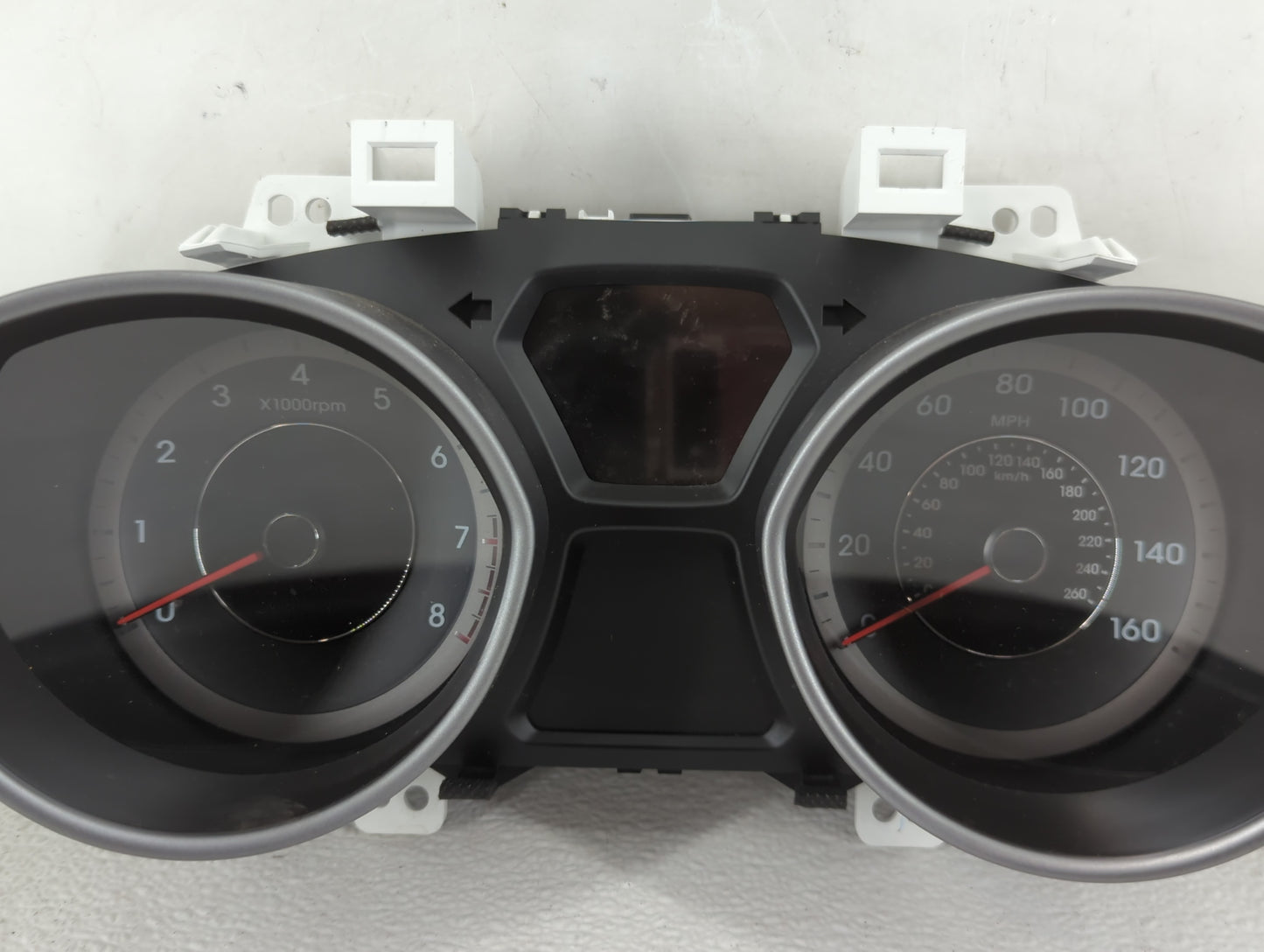 2014-2016 Hyundai Elantra Instrument Cluster Speedometer Gauges P/N:94004-3X210 Fits Fits 2014 2015 2016 OEM Used Auto Parts