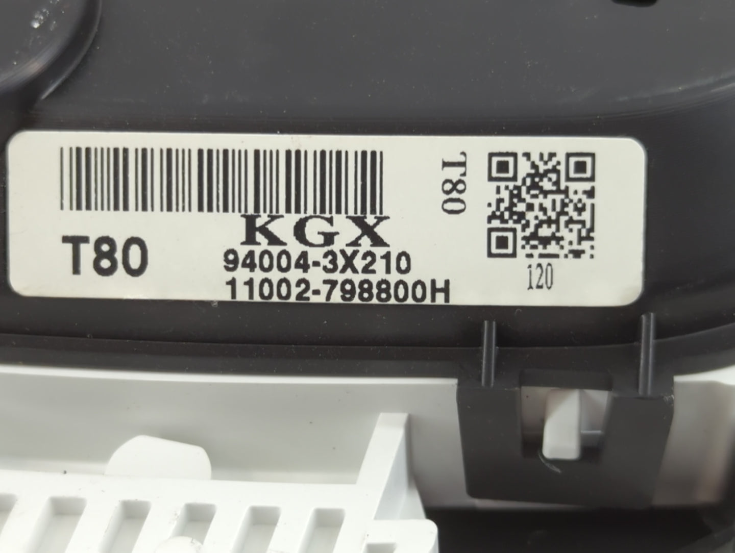 2014-2016 Hyundai Elantra Instrument Cluster Speedometer Gauges P/N:94004-3X210 Fits Fits 2014 2015 2016 OEM Used Auto Parts