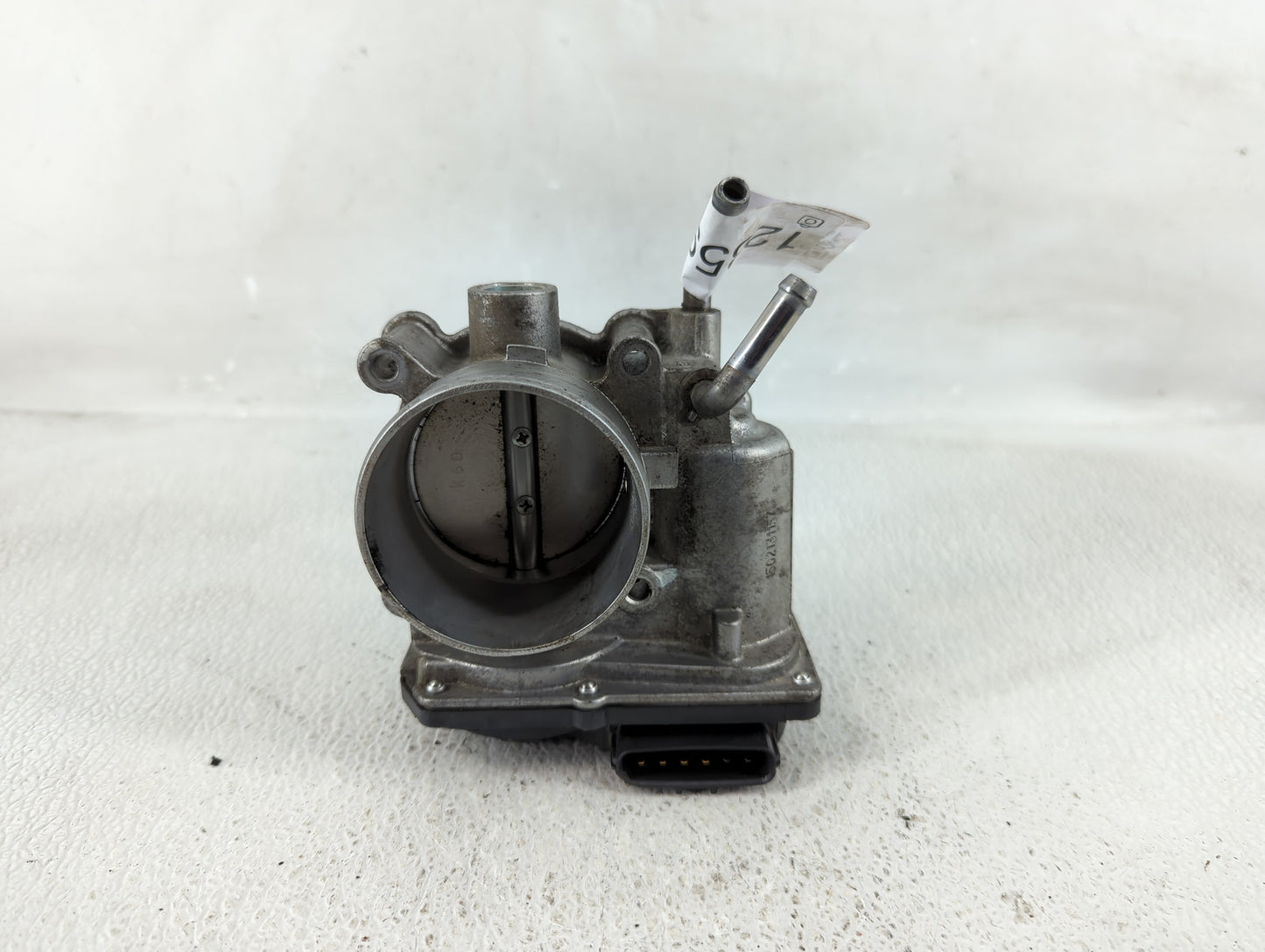 2011-2020 Hyundai Elantra Throttle Body P/N:35100-2E000 Fits Fits 2011 2012 2013 2014 2015 2016 2017 2018 2019 2020 2021 OEM