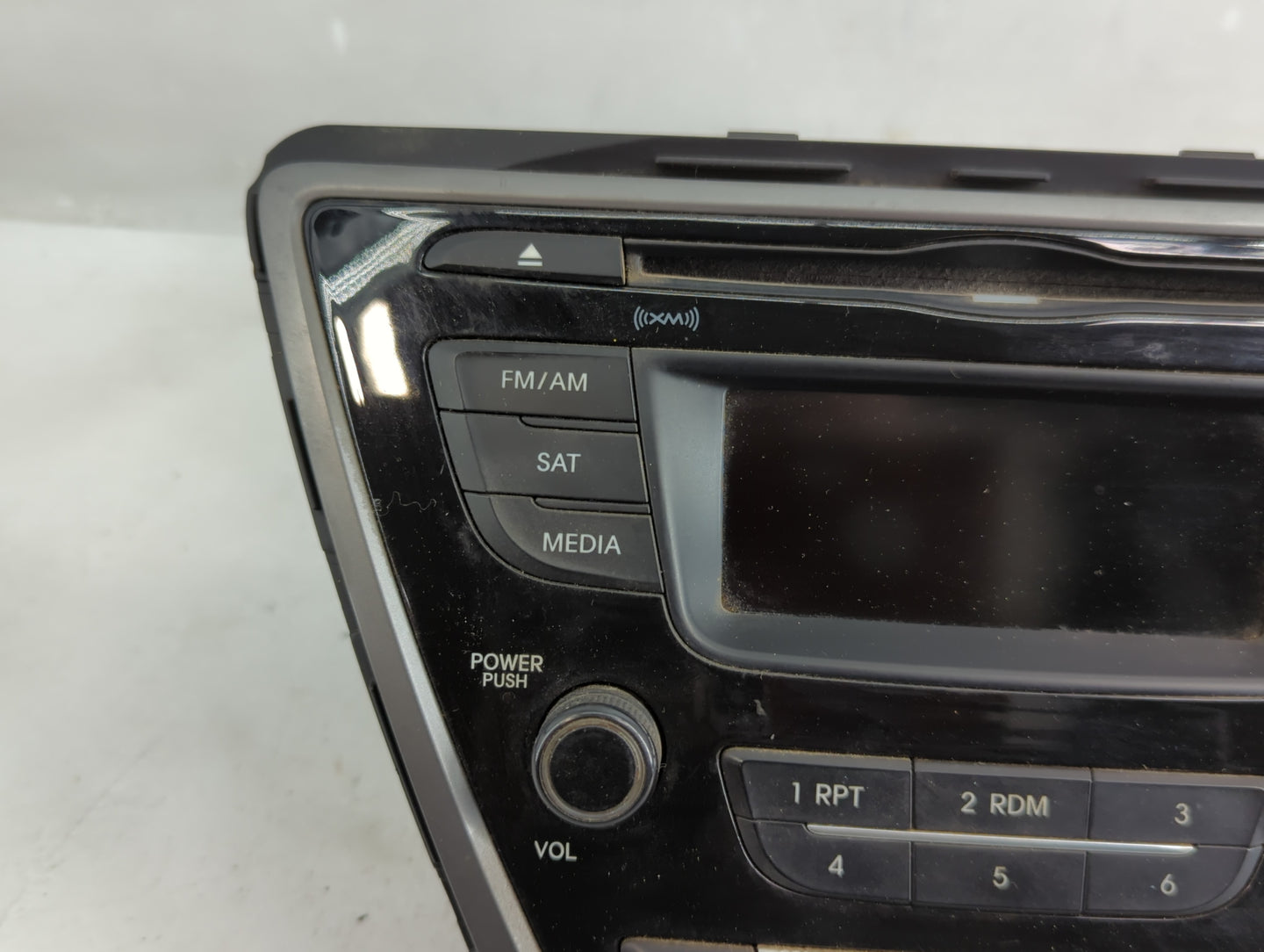 2014-2016 Hyundai Elantra Radio AM FM Cd Player Receiver Replacement P/N:96170-3X156GU Fits Fits 2014 2015 2016 OEM Used Aut