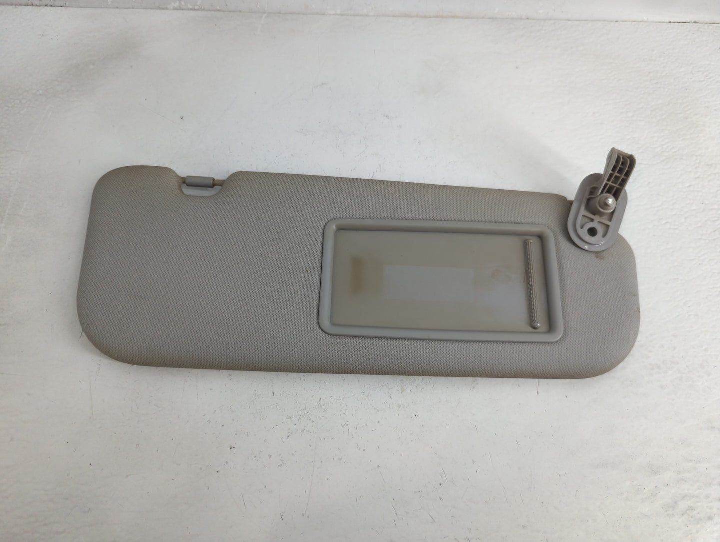 2014-2016 Hyundai Elantra Sun Visor Shade Replacement Passenger Right Mirror Fits Fits 2014 2015 2016 OEM Used Auto Parts - 