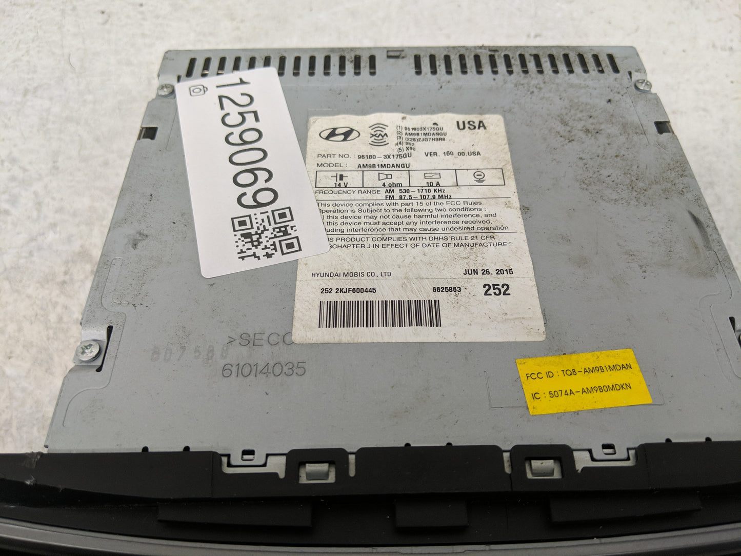 2014-2016 Hyundai Elantra Radio AM FM Cd Player Receiver Replacement P/N:96180-3X175GU Fits Fits 2014 2015 2016 OEM Used Aut