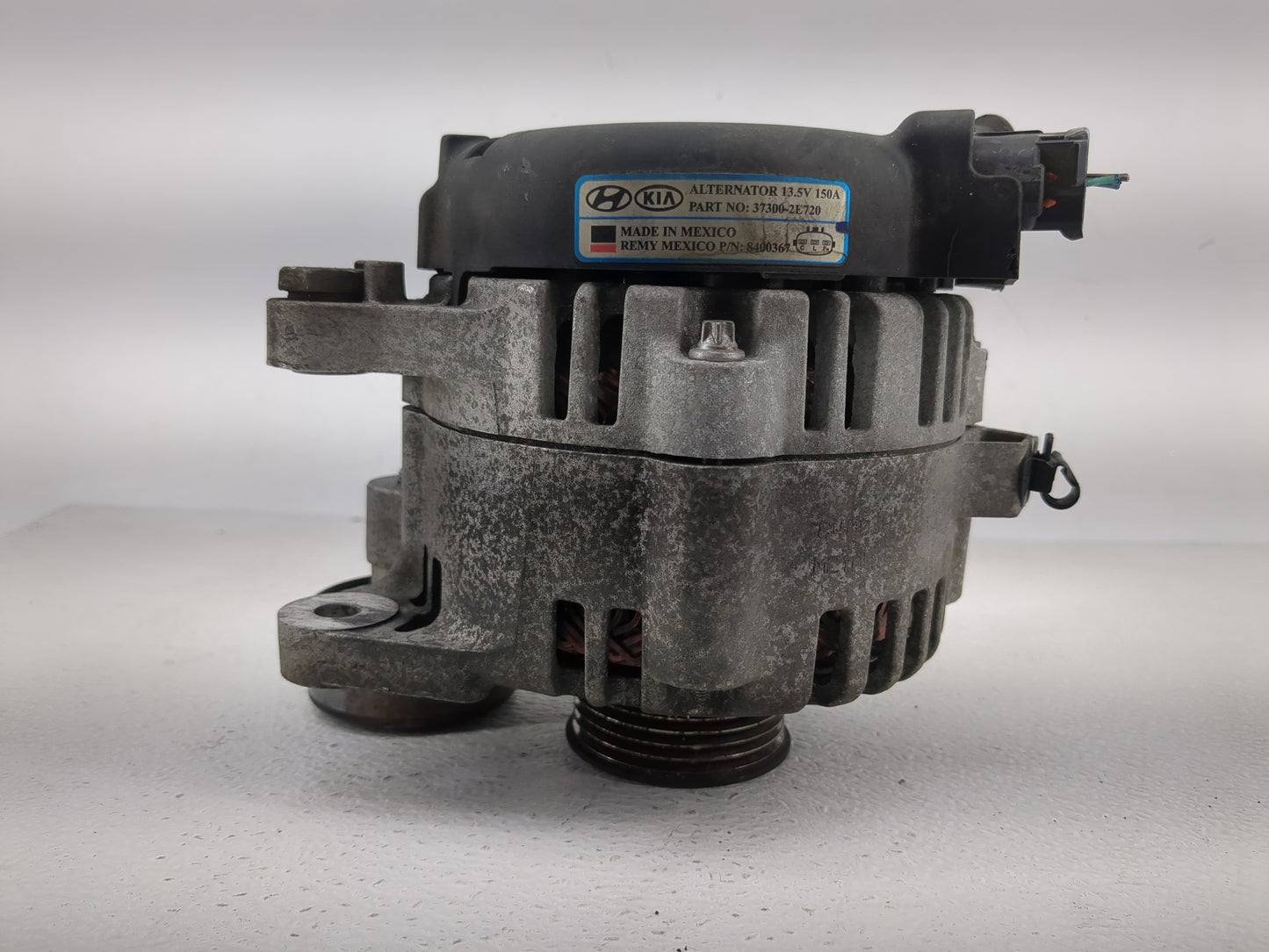 2016 Hyundai Elantra Alternator Replacement Generator Charging Assembly Engine OEM P/N:8400367 37300-2E720 Fits OEM Used Aut