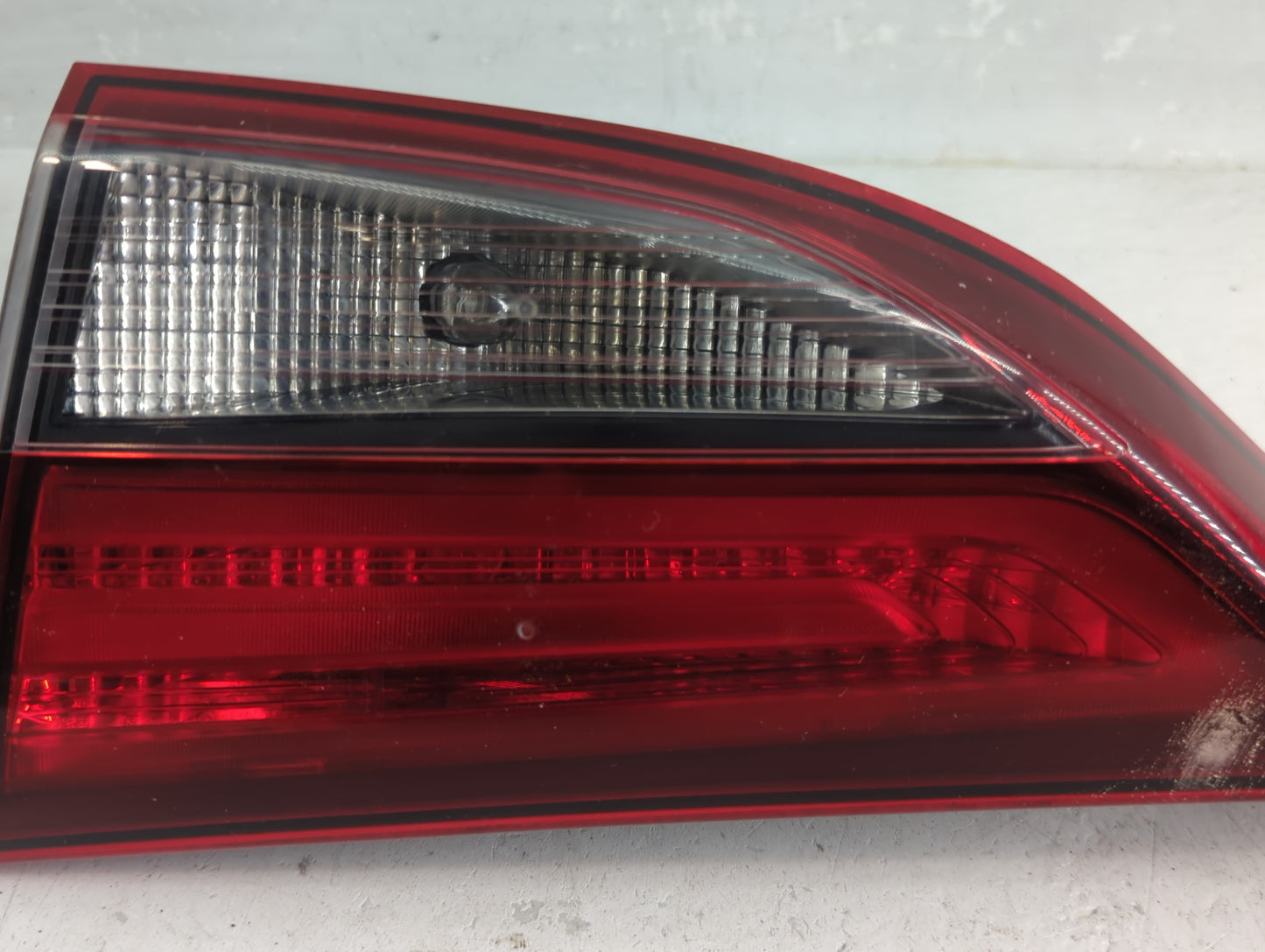 2014-2016 Hyundai Elantra Tail Light Assembly Passenger Right OEM P/N:92404-3Y5 Fits Fits 2014 2015 2016 OEM Used Auto Parts