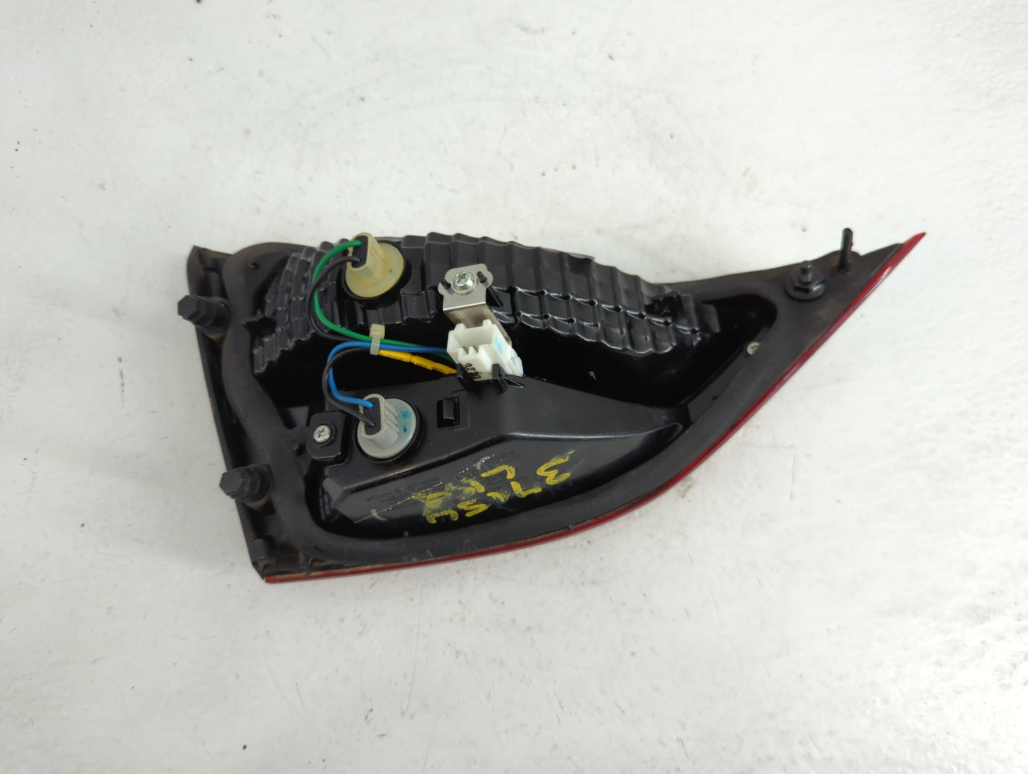 2014-2016 Hyundai Elantra Tail Light Assembly Passenger Right OEM P/N:92404-3Y5 Fits Fits 2014 2015 2016 OEM Used Auto Parts