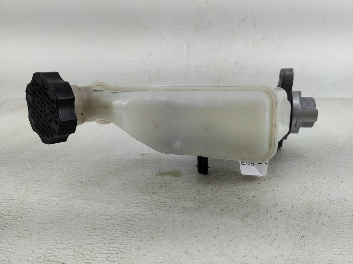 2016 Hyundai Elantra Power Brake Booster Oem 1290392 - Oemusedautoparts1.com