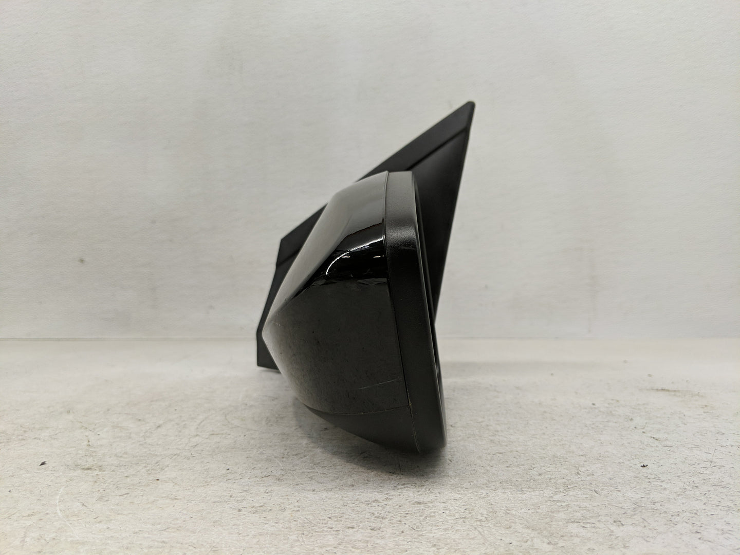 2014-2017 Hyundai Elantra Driver Side View Mirror - Left Door Mirror OEM Used - Oemusedautoparts1.com