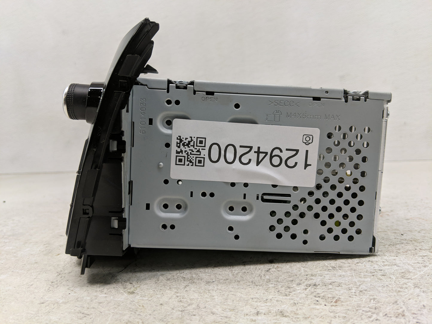 2016-2017 Hyundai Elantra Radio AM FM Cd Player Receiver Replacement P/N:96170-A5260GU Fits Fits 2016 2017 OEM Used Auto Par