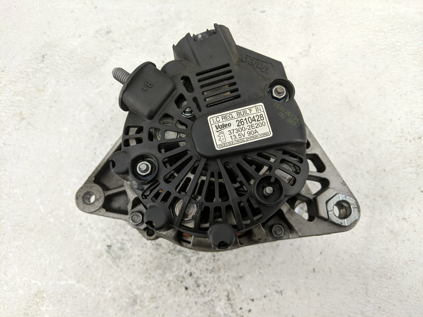 2011-2018 Hyundai Elantra Alternator Replacement Generator Charging Assembly Engine OEM P/N:37300-2E200 2610428 Fits OEM Use