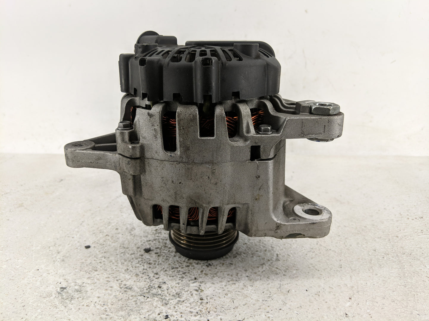2011-2018 Hyundai Elantra Alternator Replacement Generator Charging Assembly Engine OEM P/N:37300-2E200 2610428 Fits OEM Use
