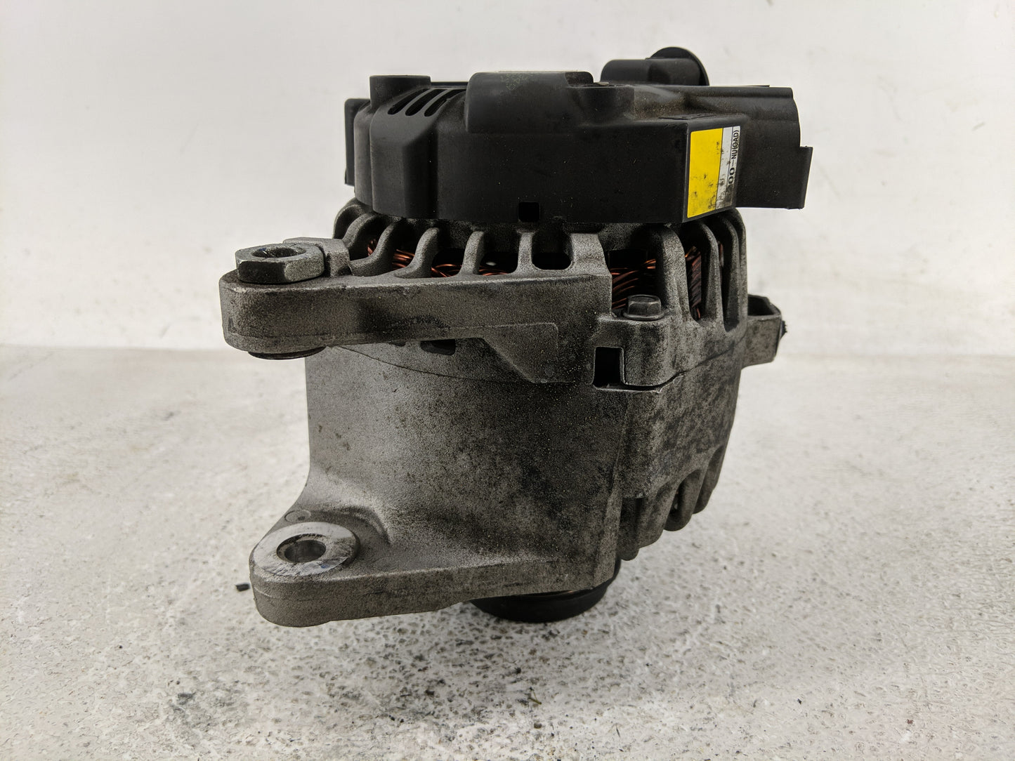 2011-2018 Hyundai Elantra Alternator Replacement Generator Charging Assembly Engine OEM P/N:37300-2E200 2610428 Fits OEM Use