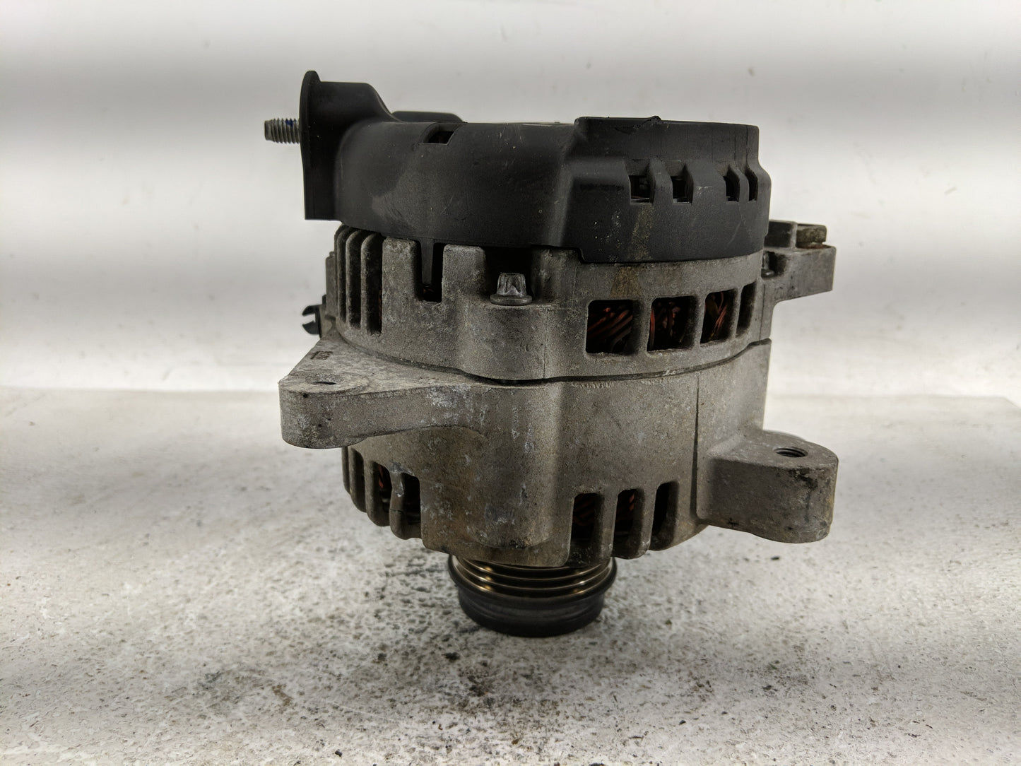 2016 Hyundai Elantra Alternator Replacement Generator Charging Assembly Engine OEM P/N:8400367 37300-2E720 Fits OEM Used Aut