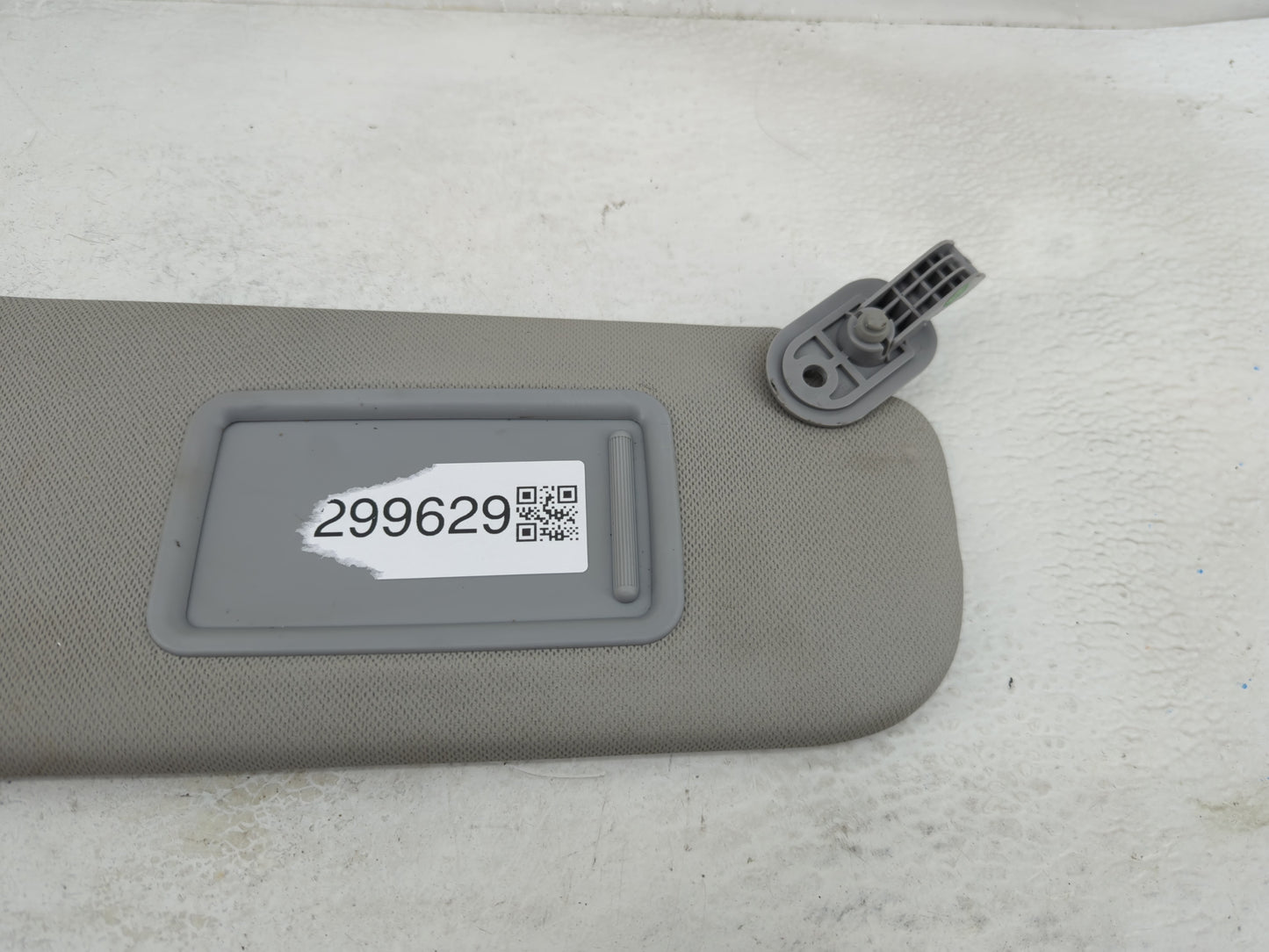 2014-2016 Hyundai Elantra Sun Visor Shade Replacement Driver Left Mirror Fits Fits 2014 2015 2016 OEM Used Auto Parts - Oemu