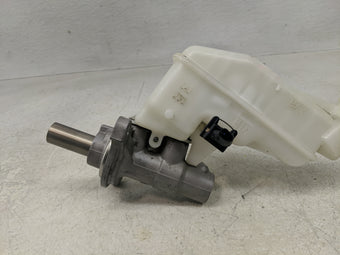 compare product 2011-2016 Hyundai Elantra Brake Master Cylinder 1310777