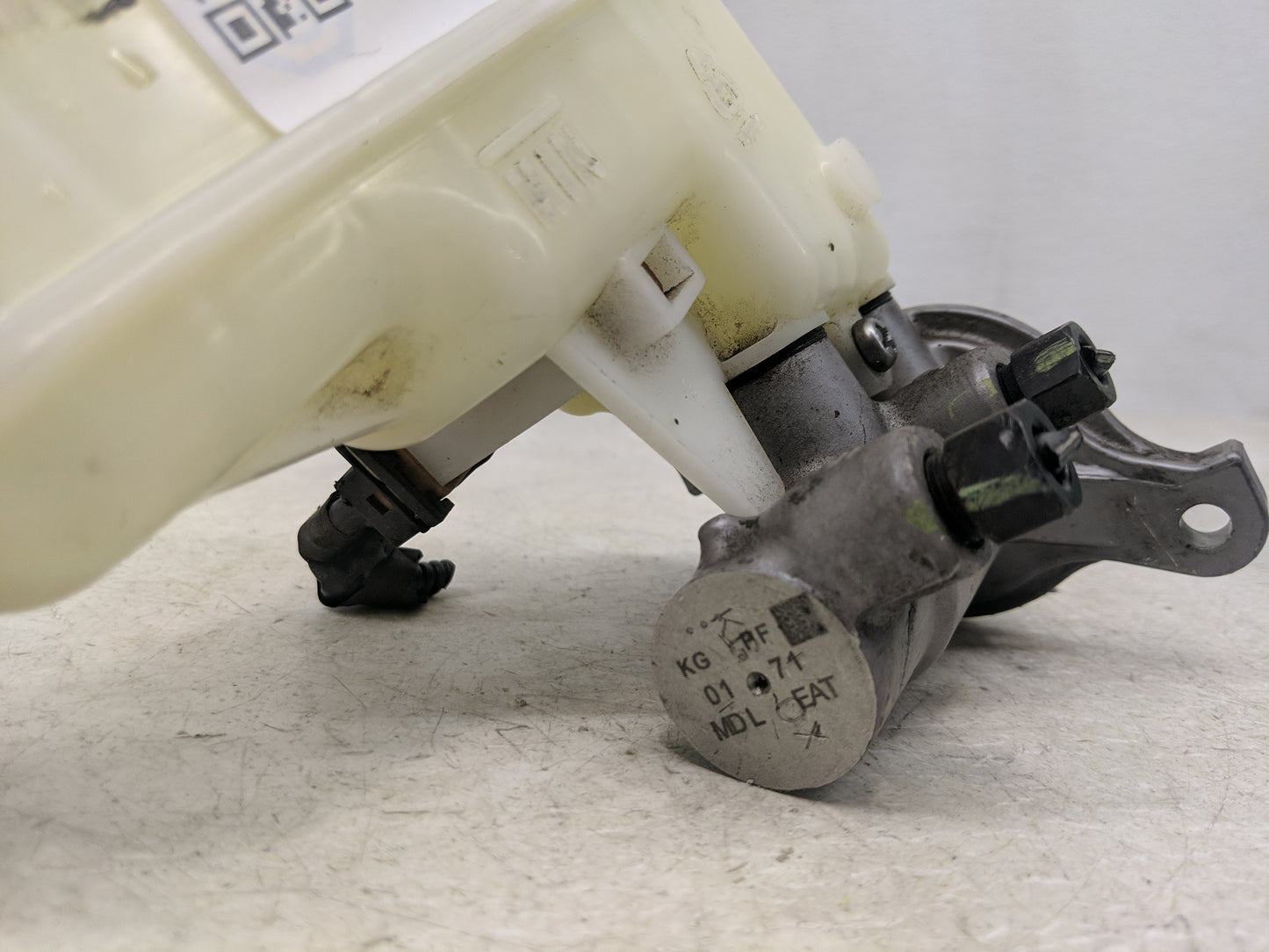 2011-2016 Hyundai Elantra Brake Master Cylinder 1311262 - Oemusedautoparts1.com